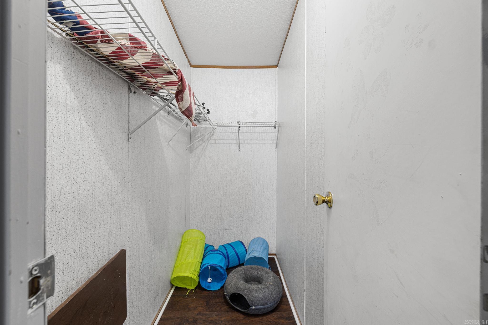 BAYOU METO PLACE - Residential