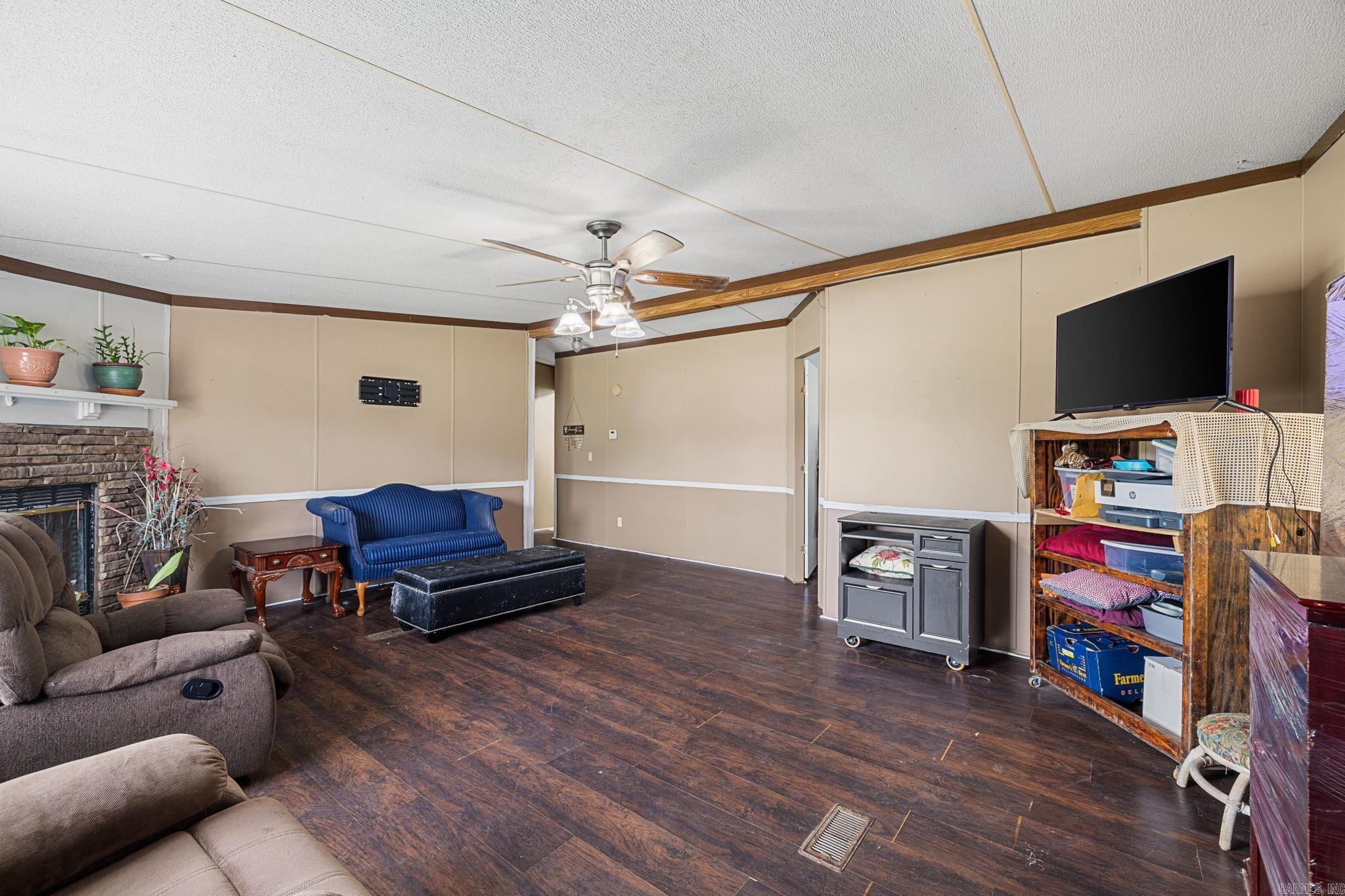 BAYOU METO PLACE - Residential