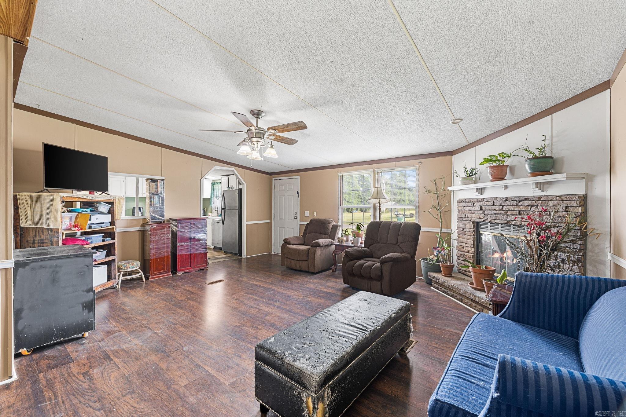 BAYOU METO PLACE - Residential