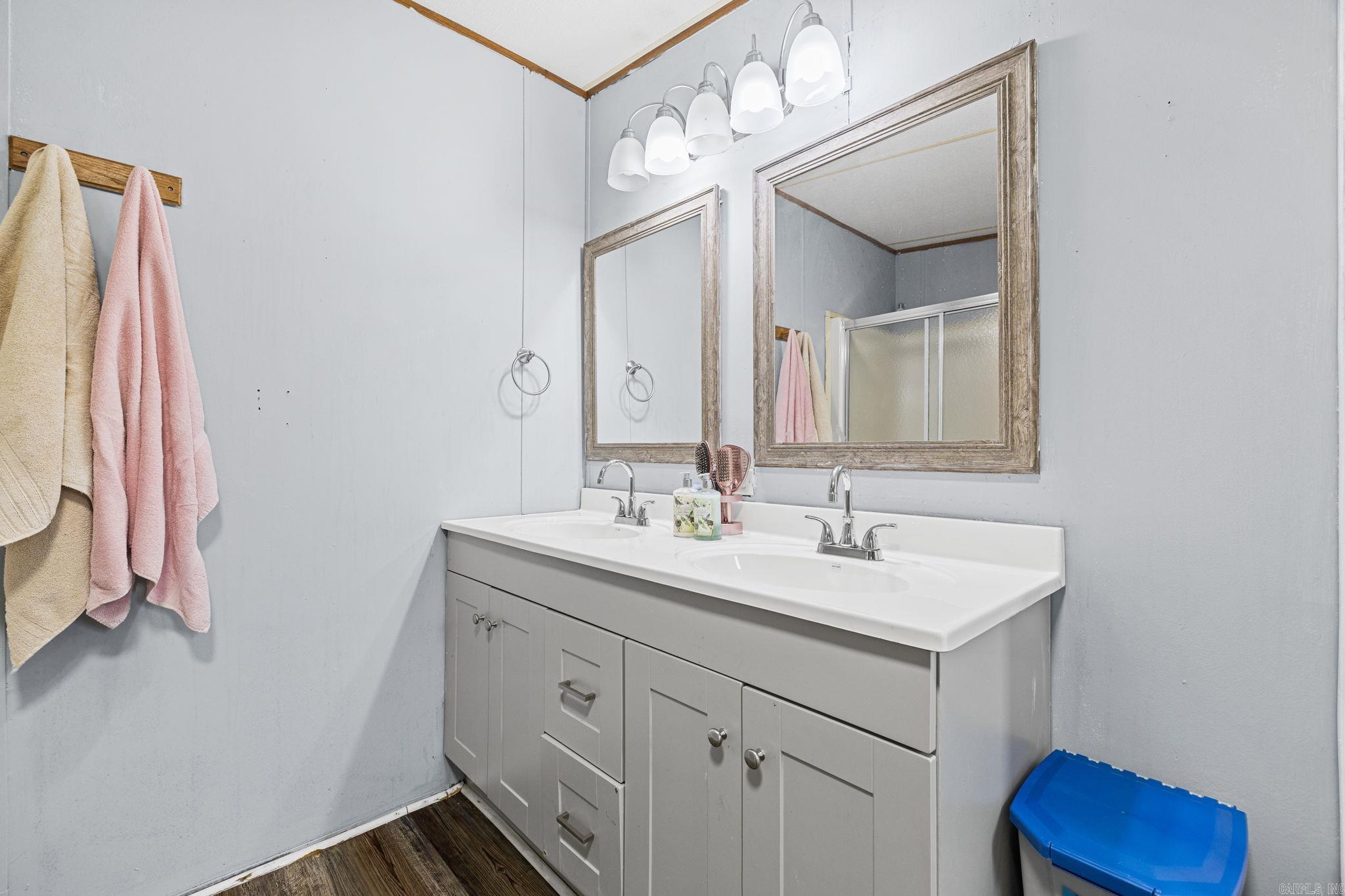 BAYOU METO PLACE - Residential