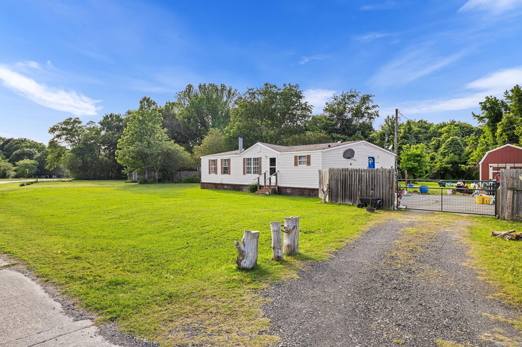 BAYOU METO PLACE - Residential