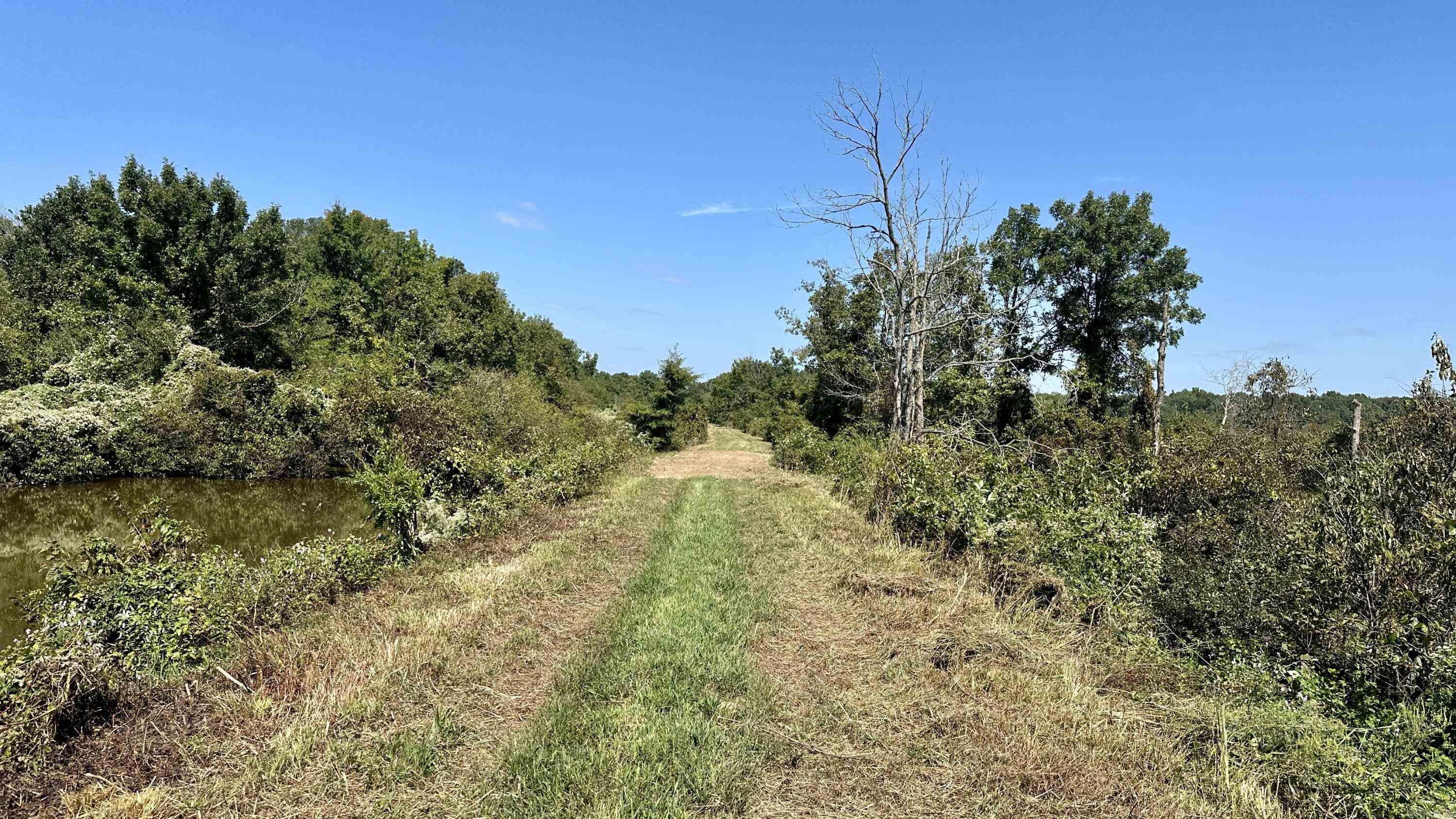 Metes & Bounds - Land