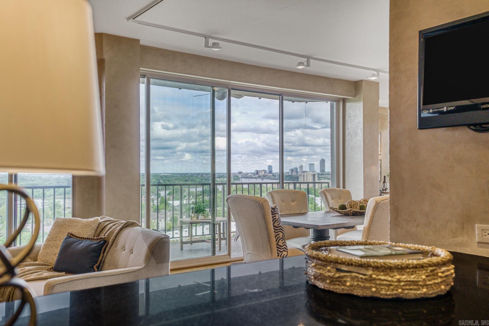 TREETOPS HPR - Residential