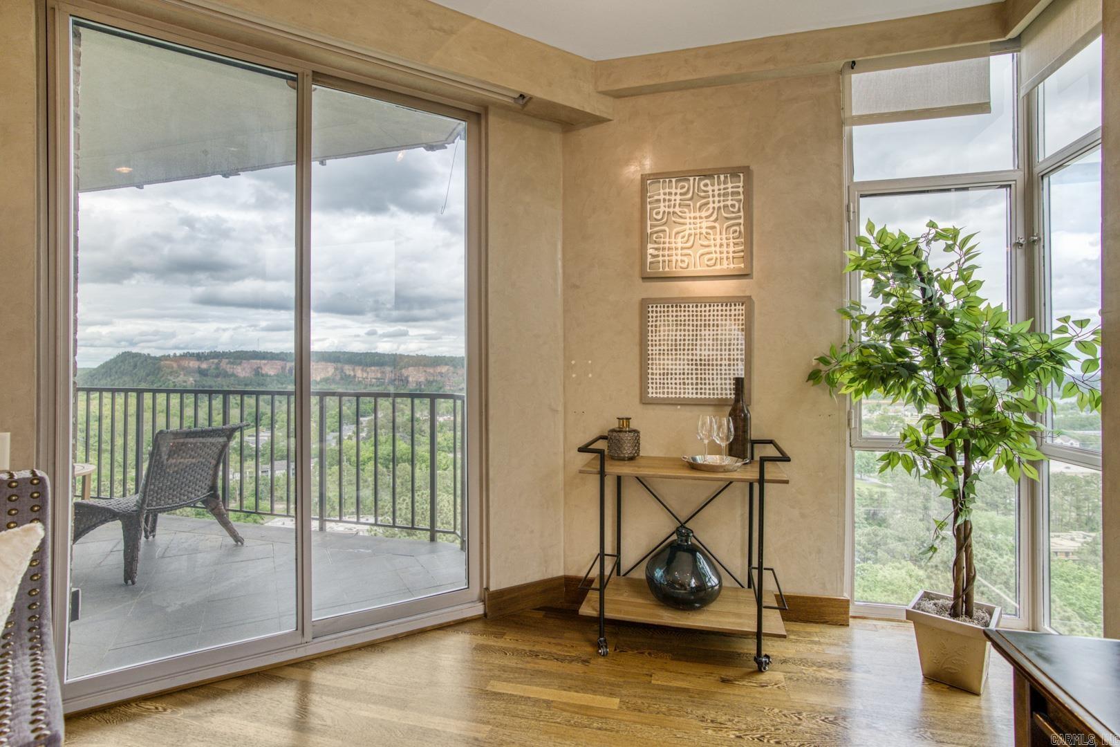 TREETOPS HPR - Residential