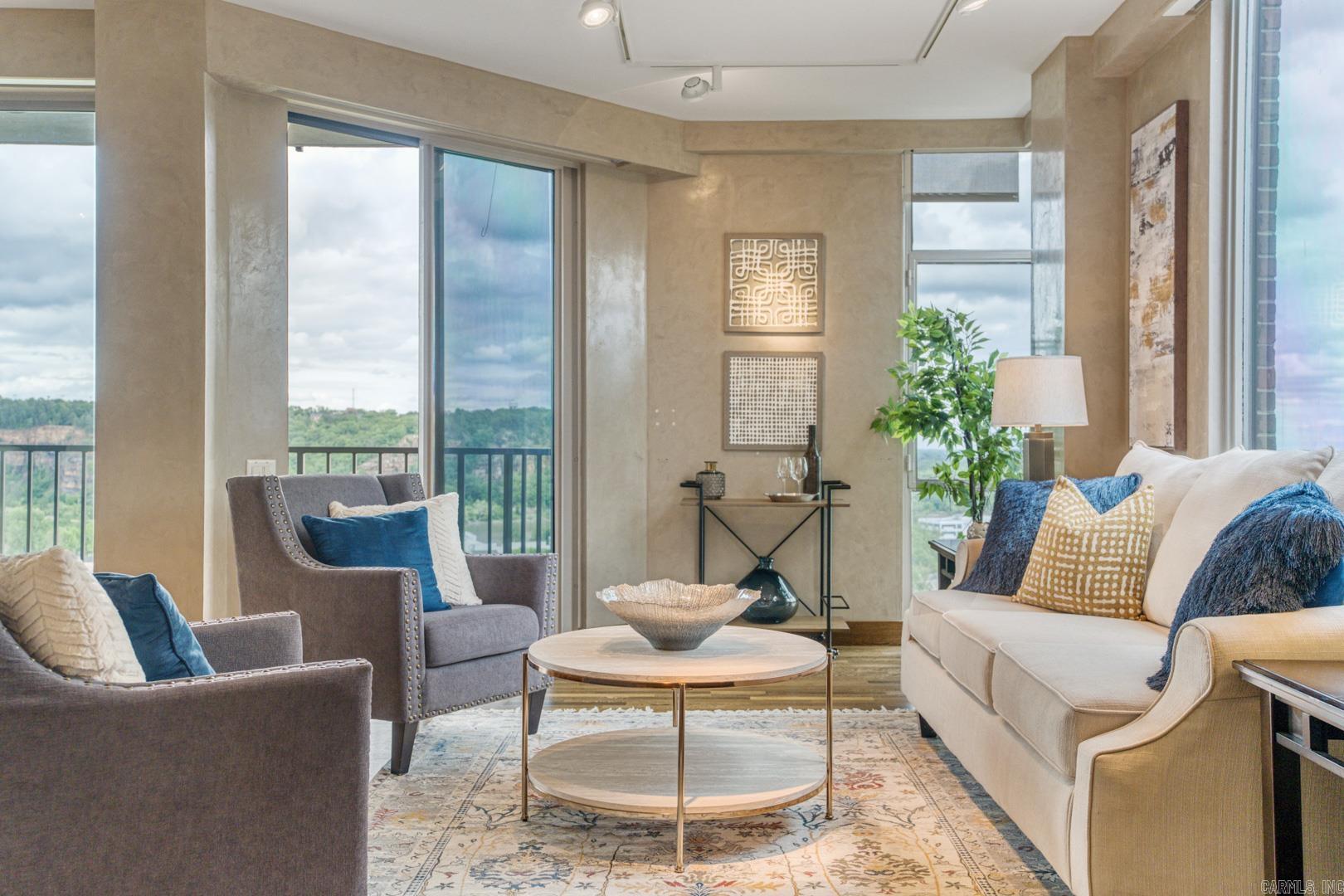 TREETOPS HPR - Residential