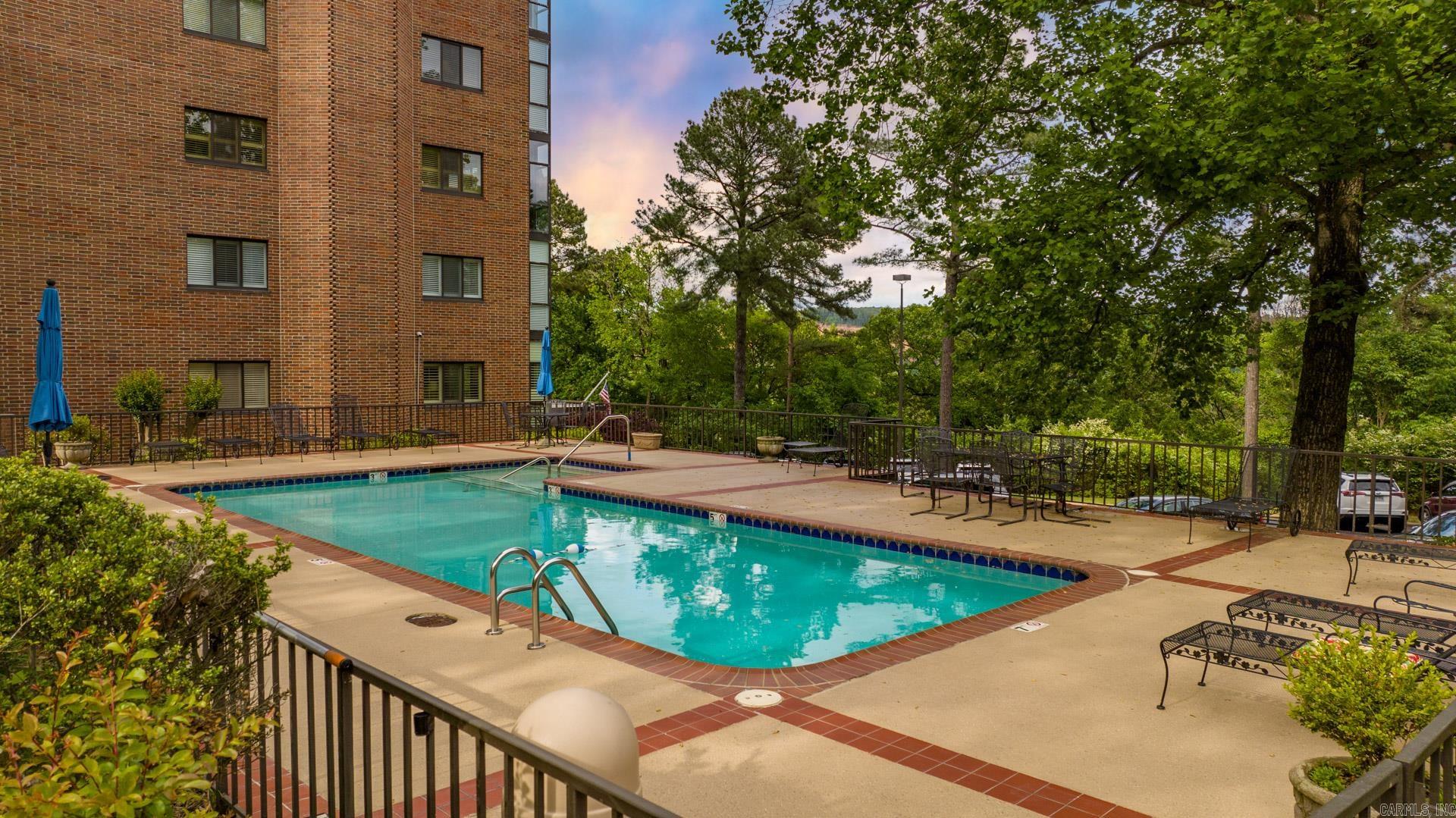 TREETOPS HPR - Residential