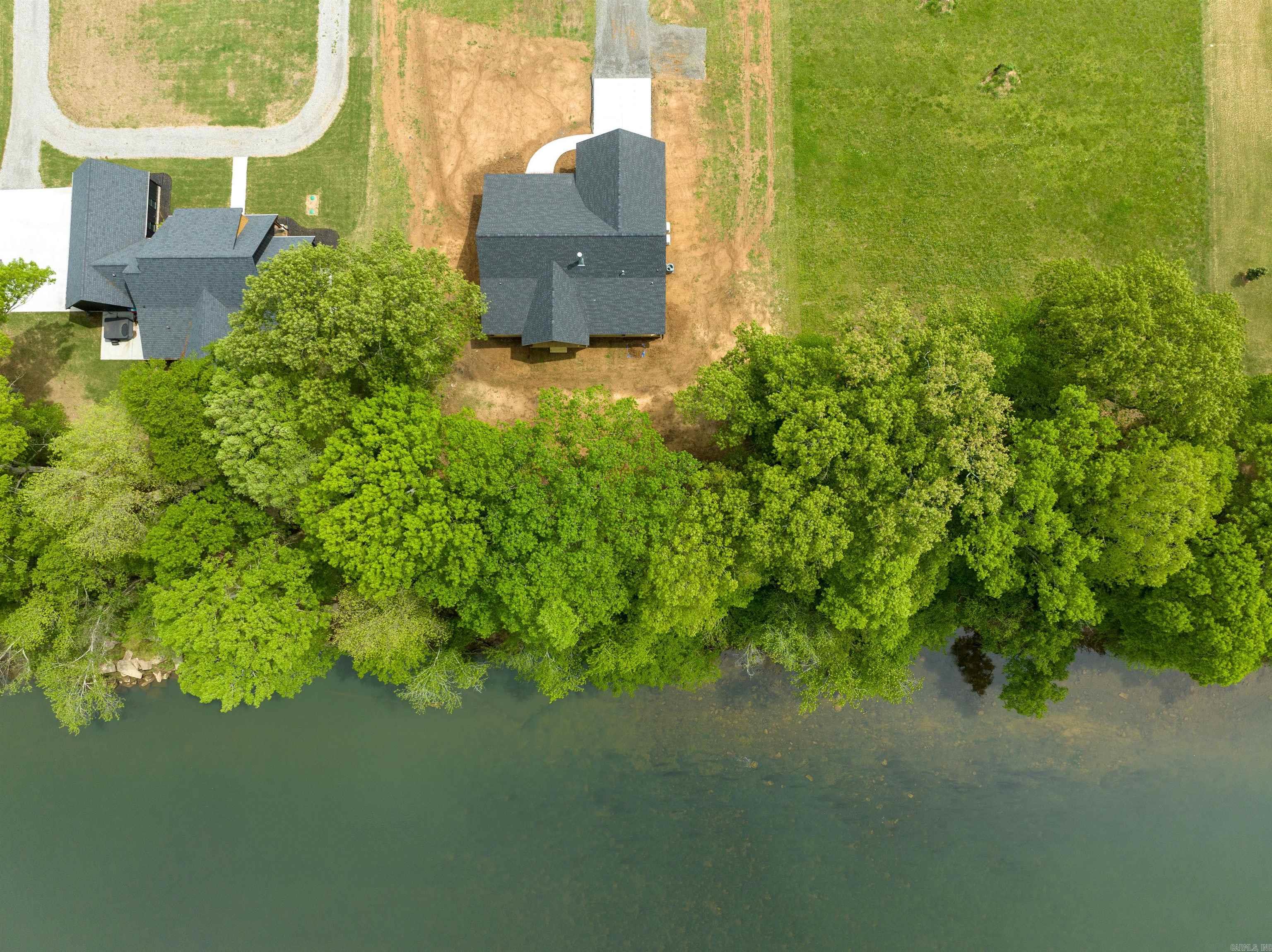 EAST RIVER DRIVE ESTATES - Residential