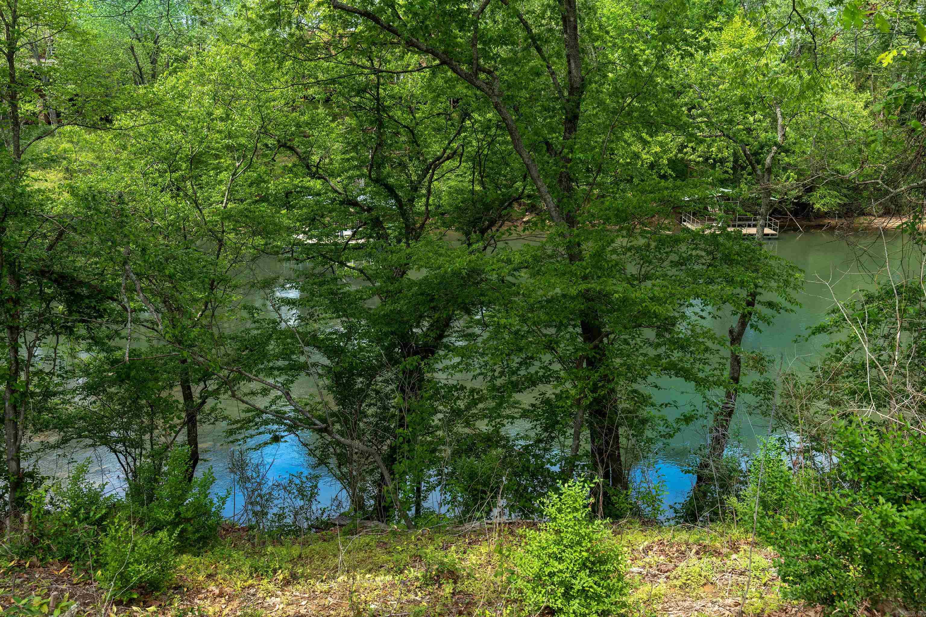 EAST RIVER DRIVE ESTATES - Residential