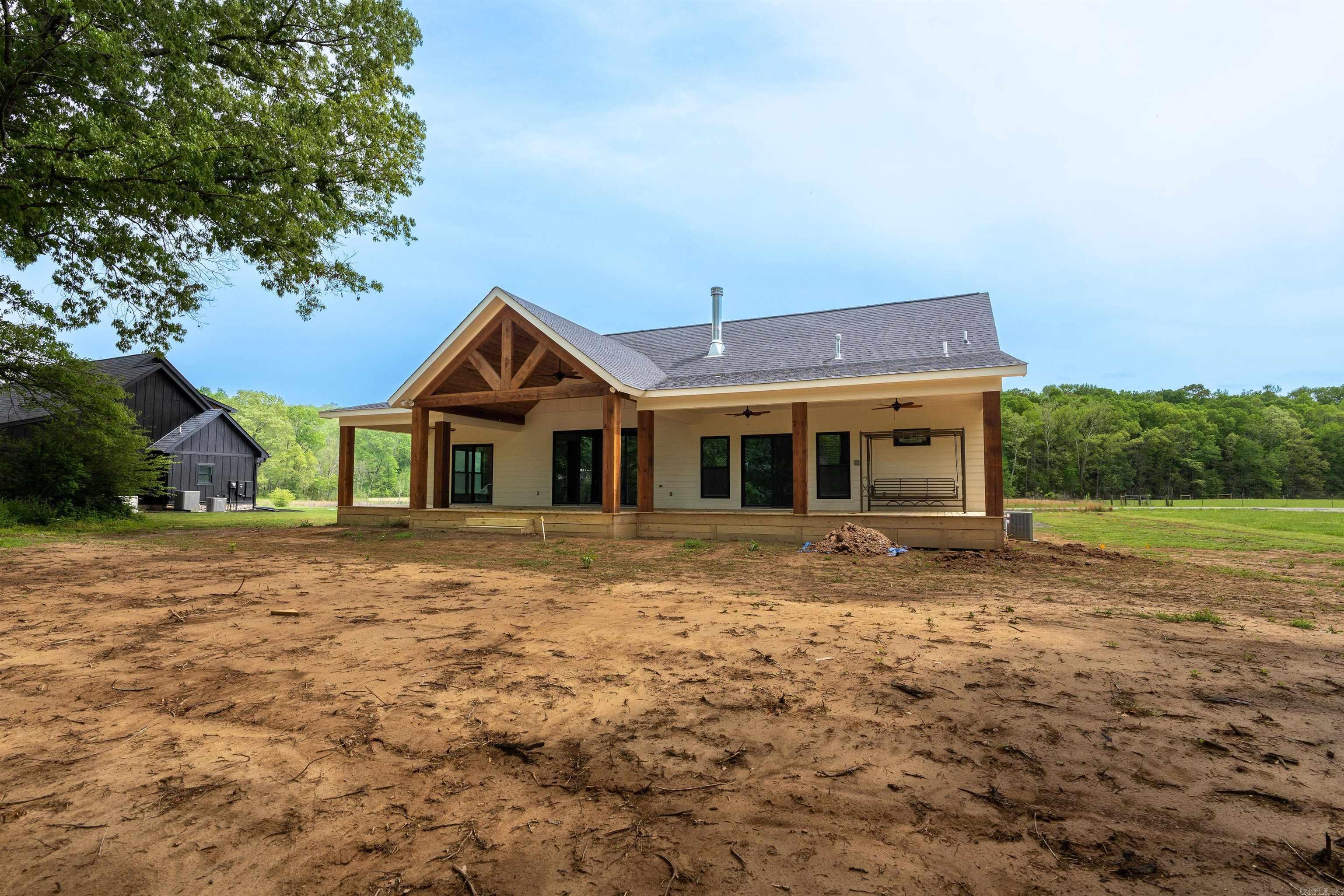 EAST RIVER DRIVE ESTATES - Residential