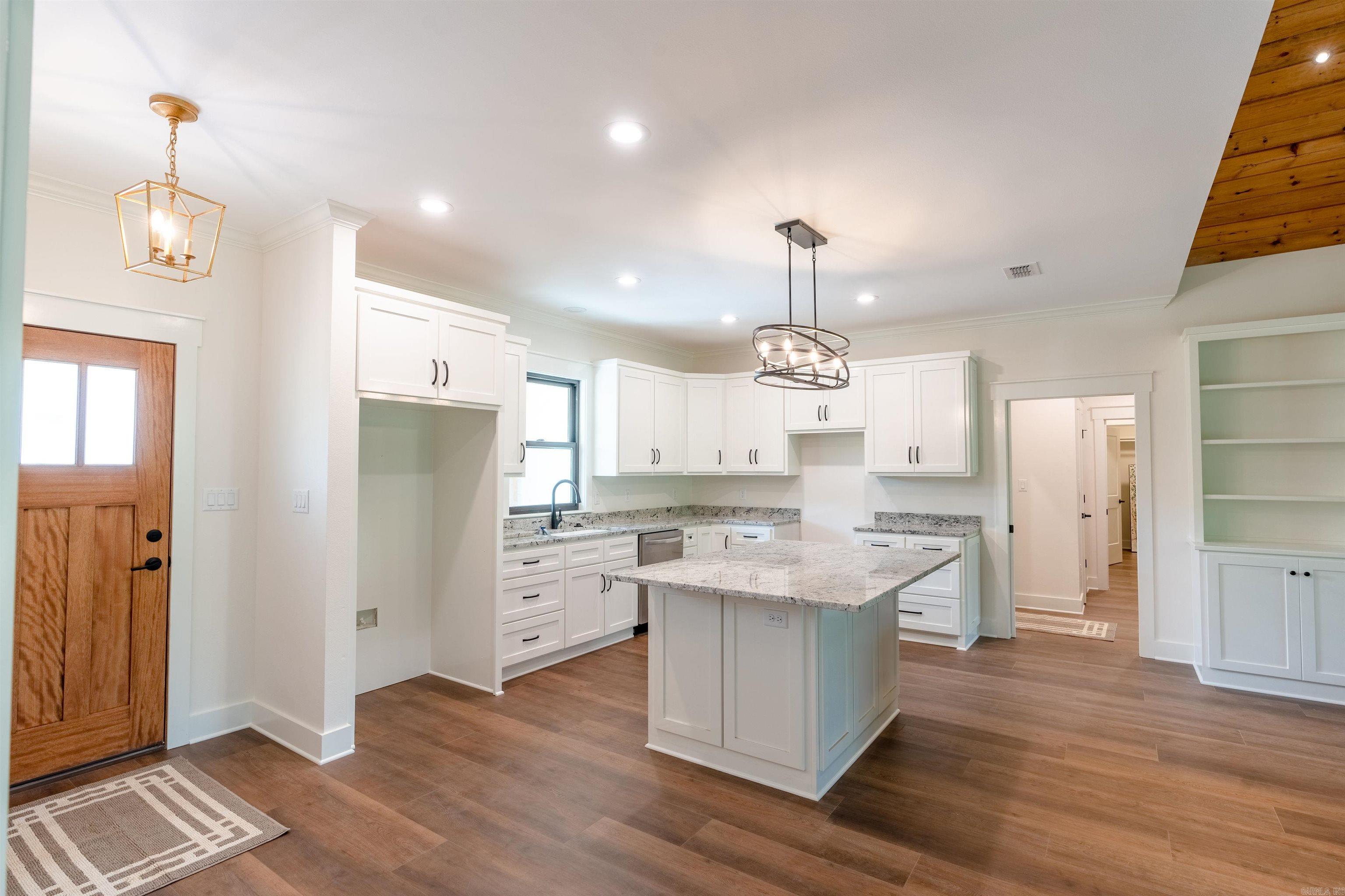 EAST RIVER DRIVE ESTATES - Residential