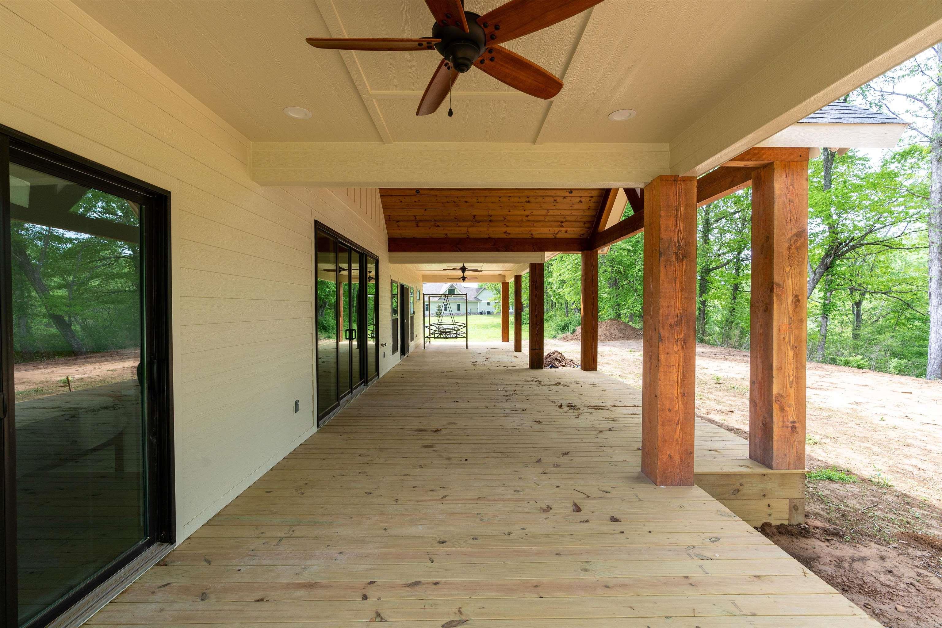 EAST RIVER DRIVE ESTATES - Residential