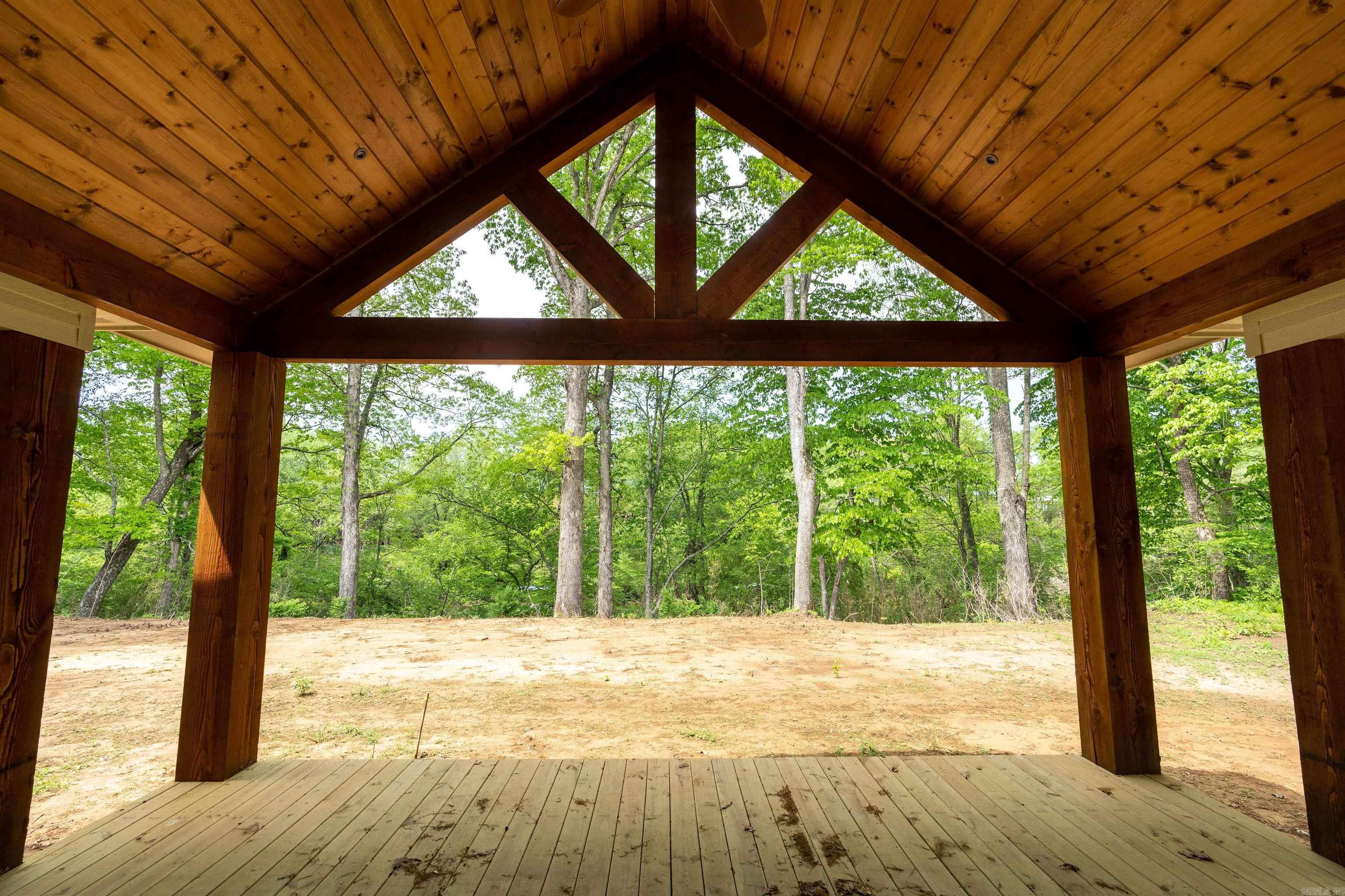 EAST RIVER DRIVE ESTATES - Residential