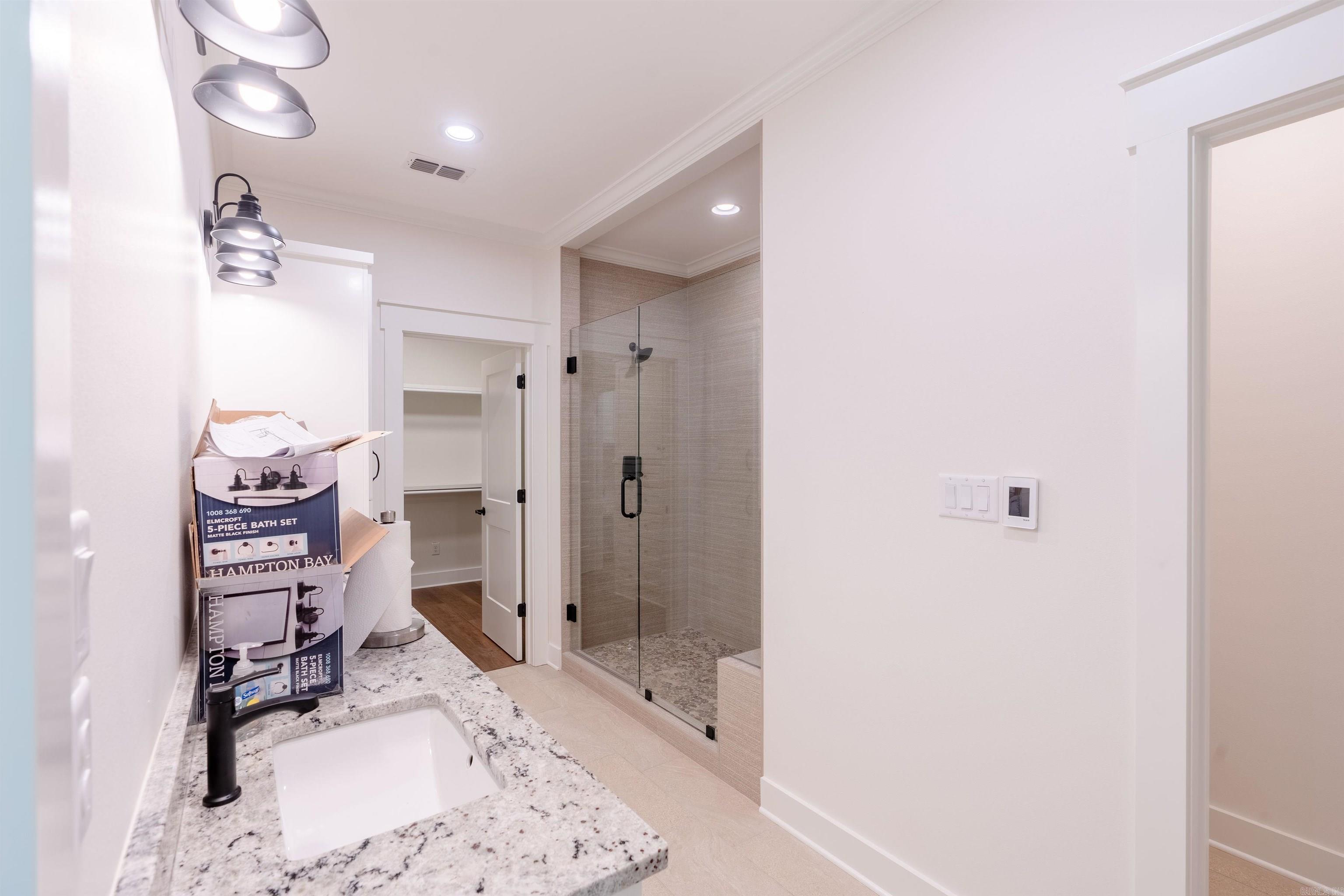 EAST RIVER DRIVE ESTATES - Residential