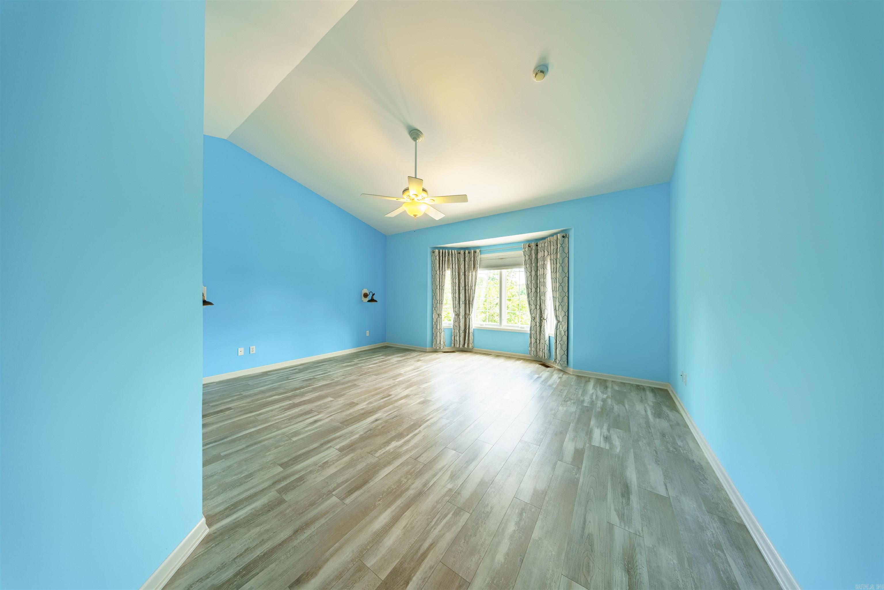 CROWN VIEW - Residential