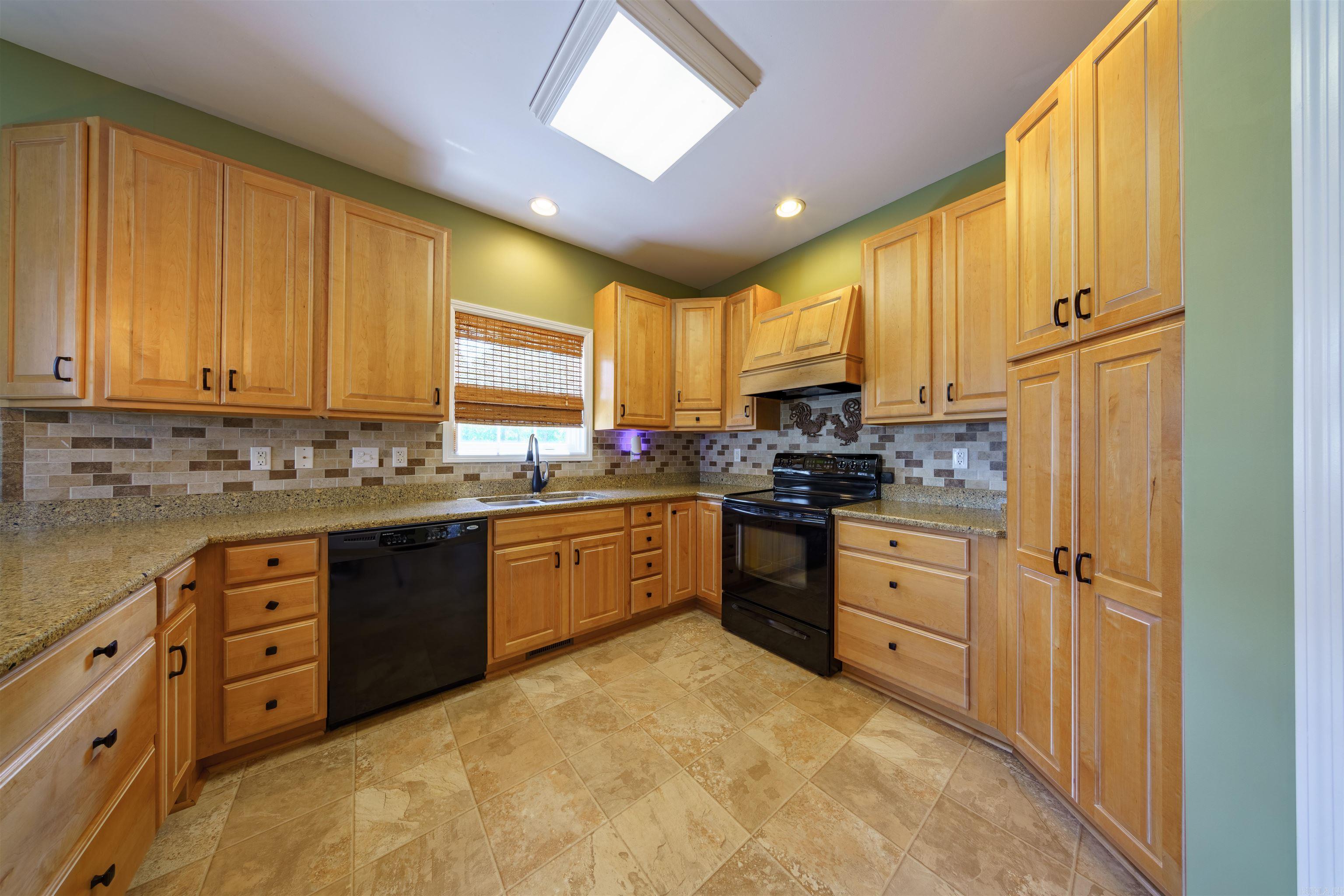 CROWN VIEW - Residential