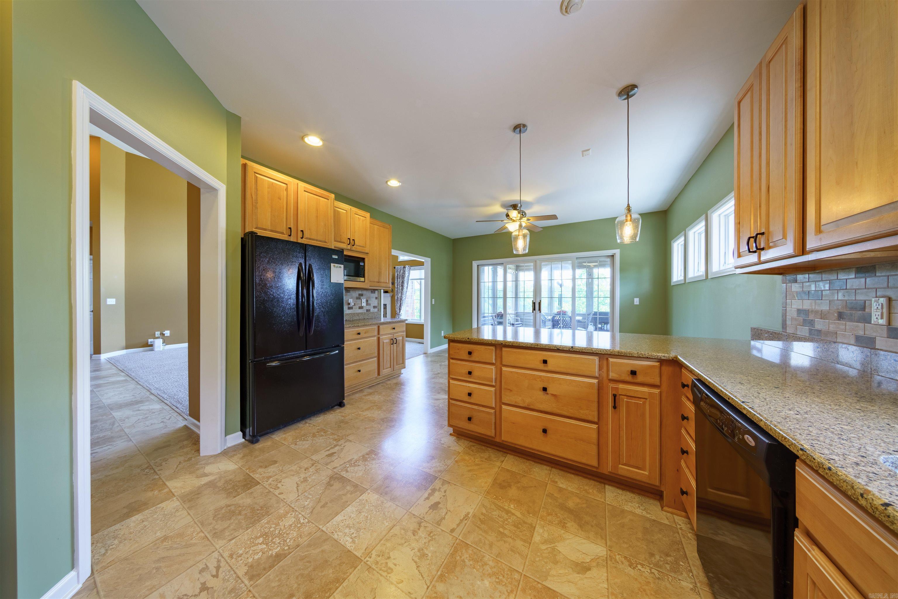 CROWN VIEW - Residential