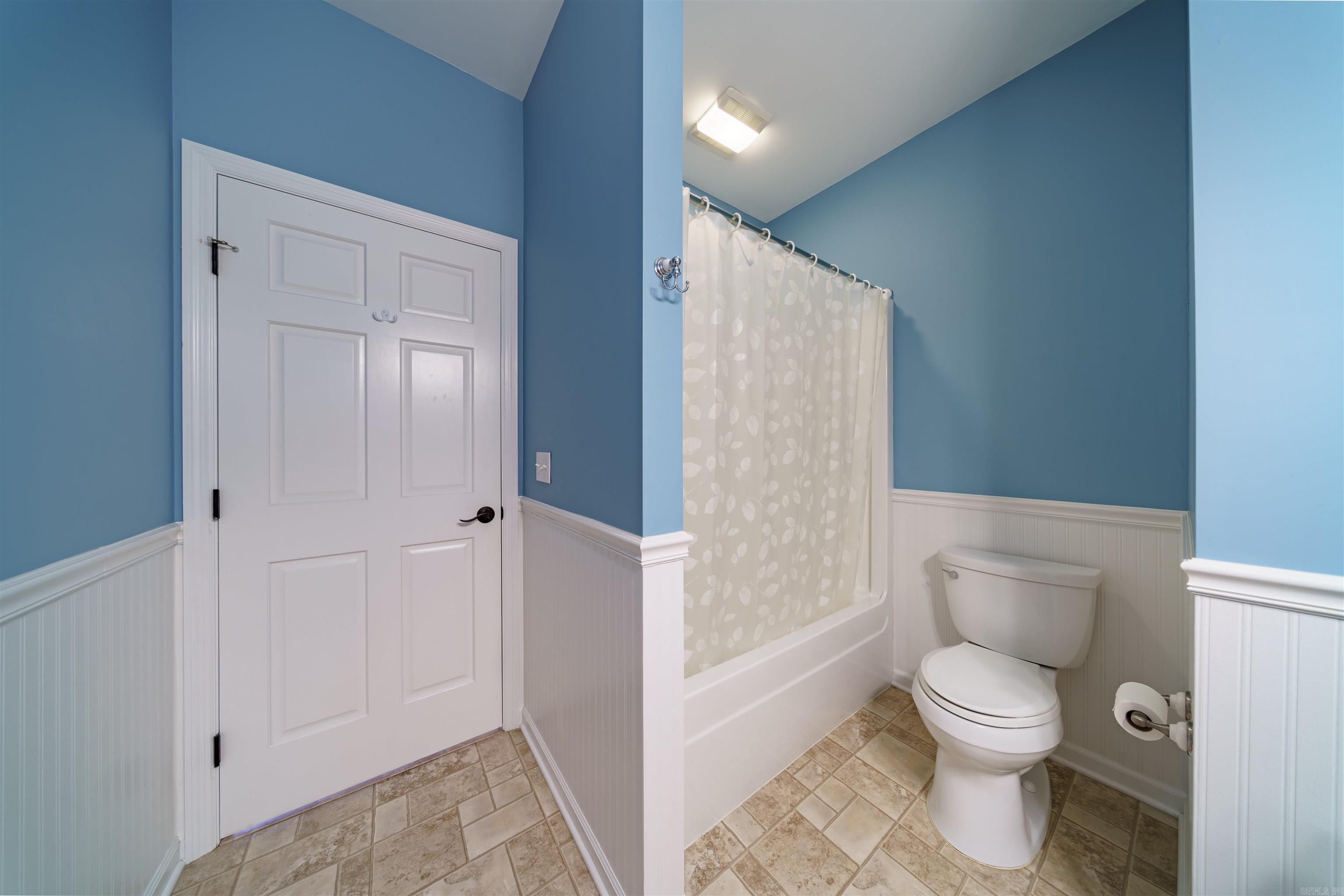 CROWN VIEW - Residential