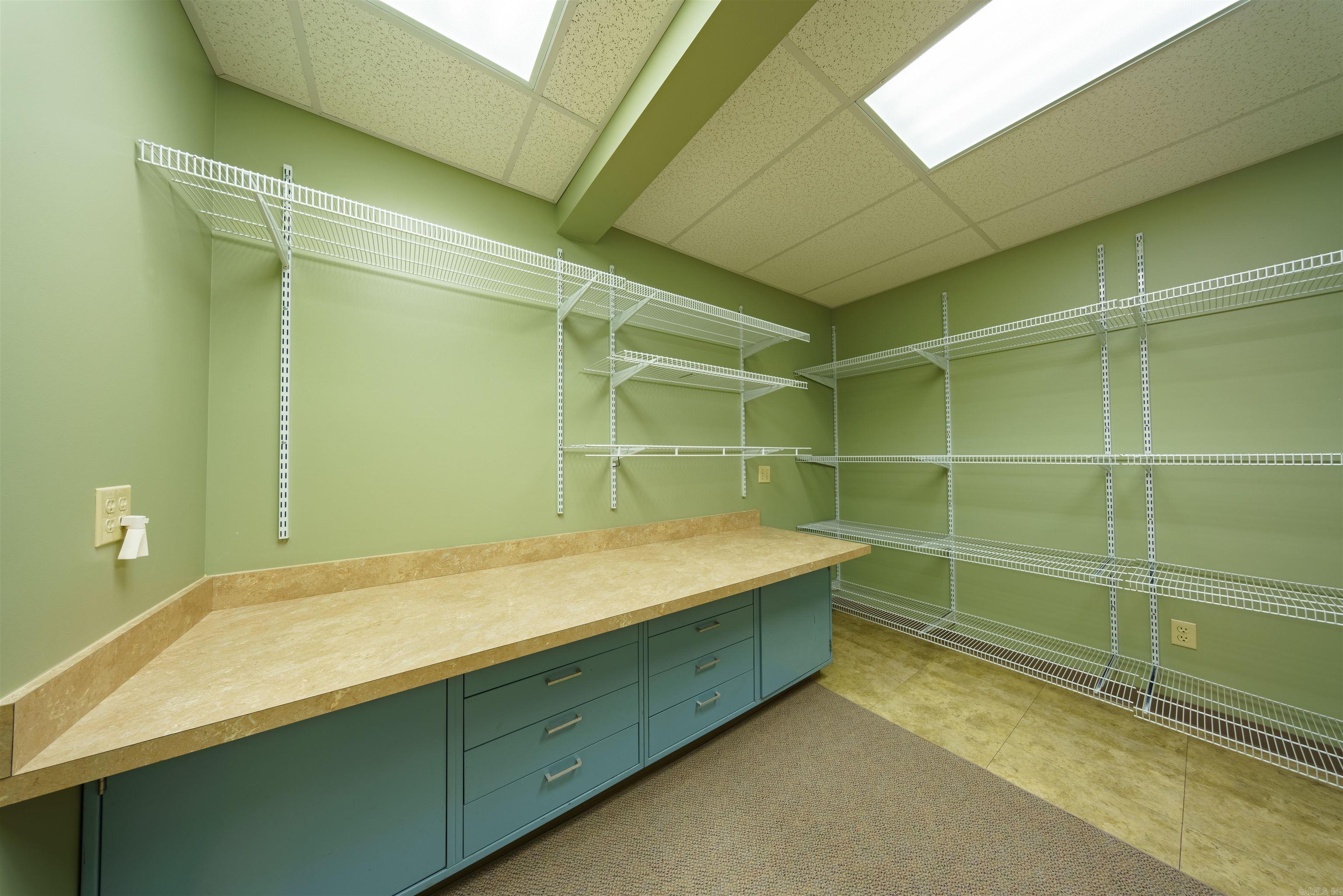 CROWN VIEW - Residential