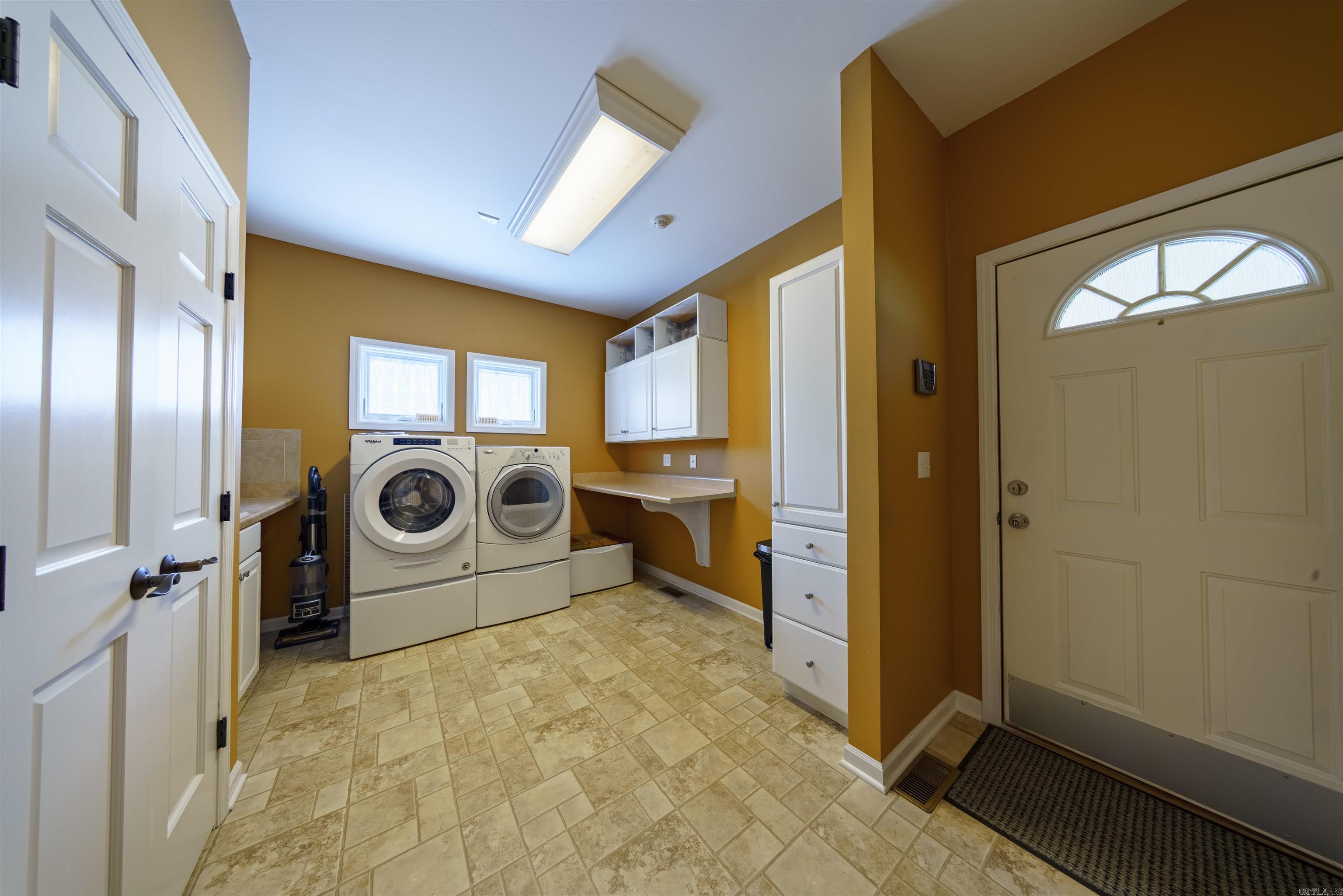 CROWN VIEW - Residential