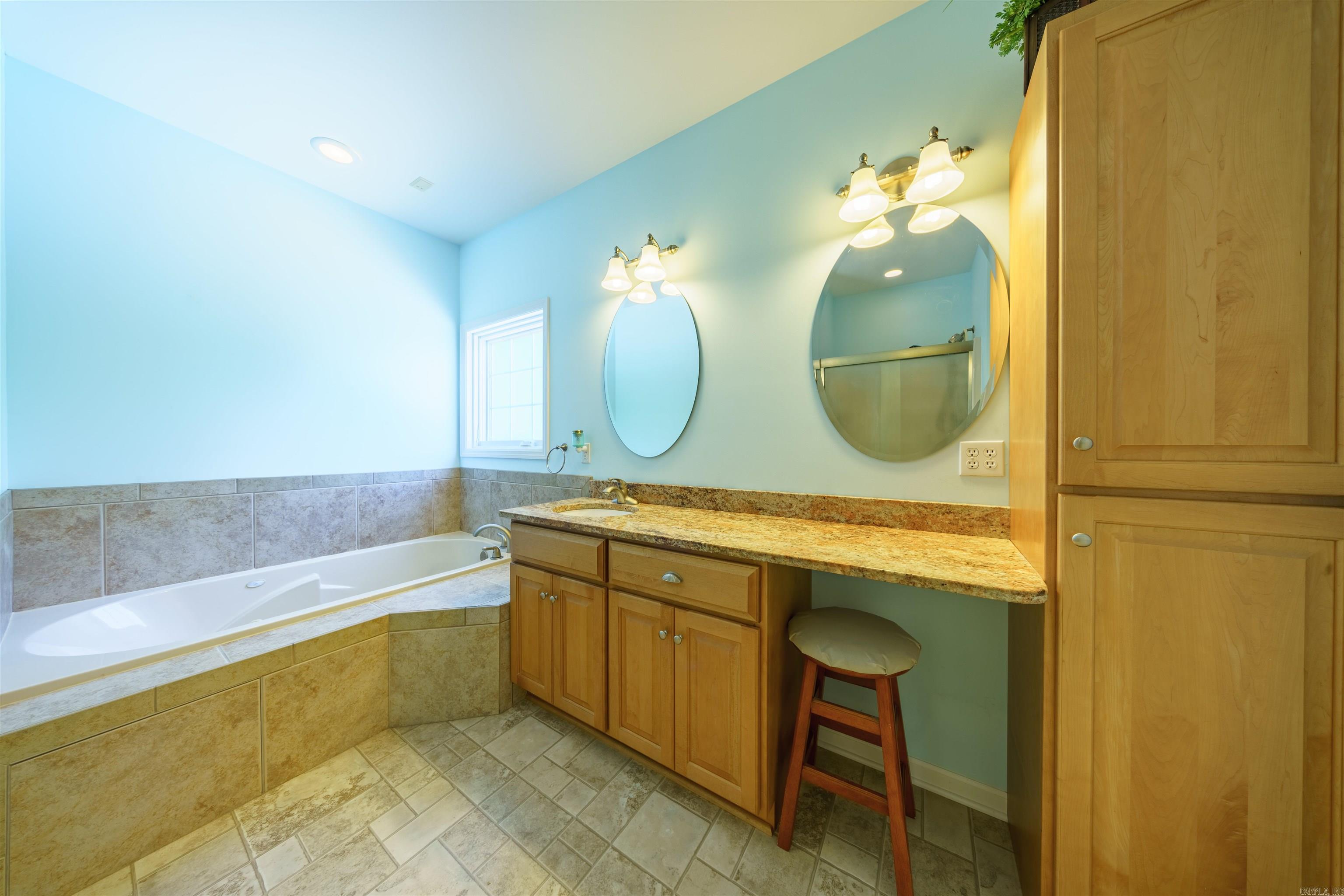 CROWN VIEW - Residential