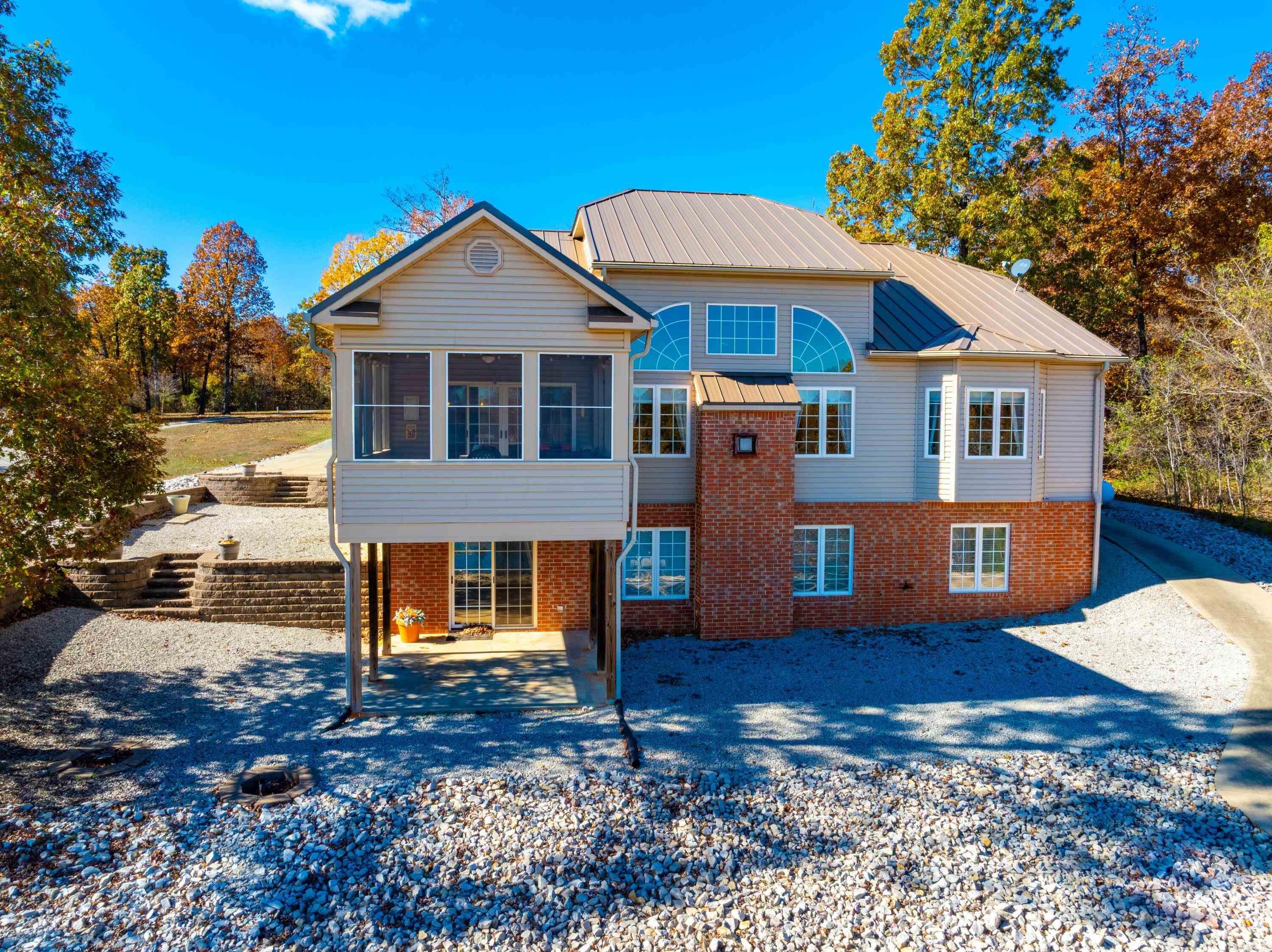 CROWN VIEW - Residential