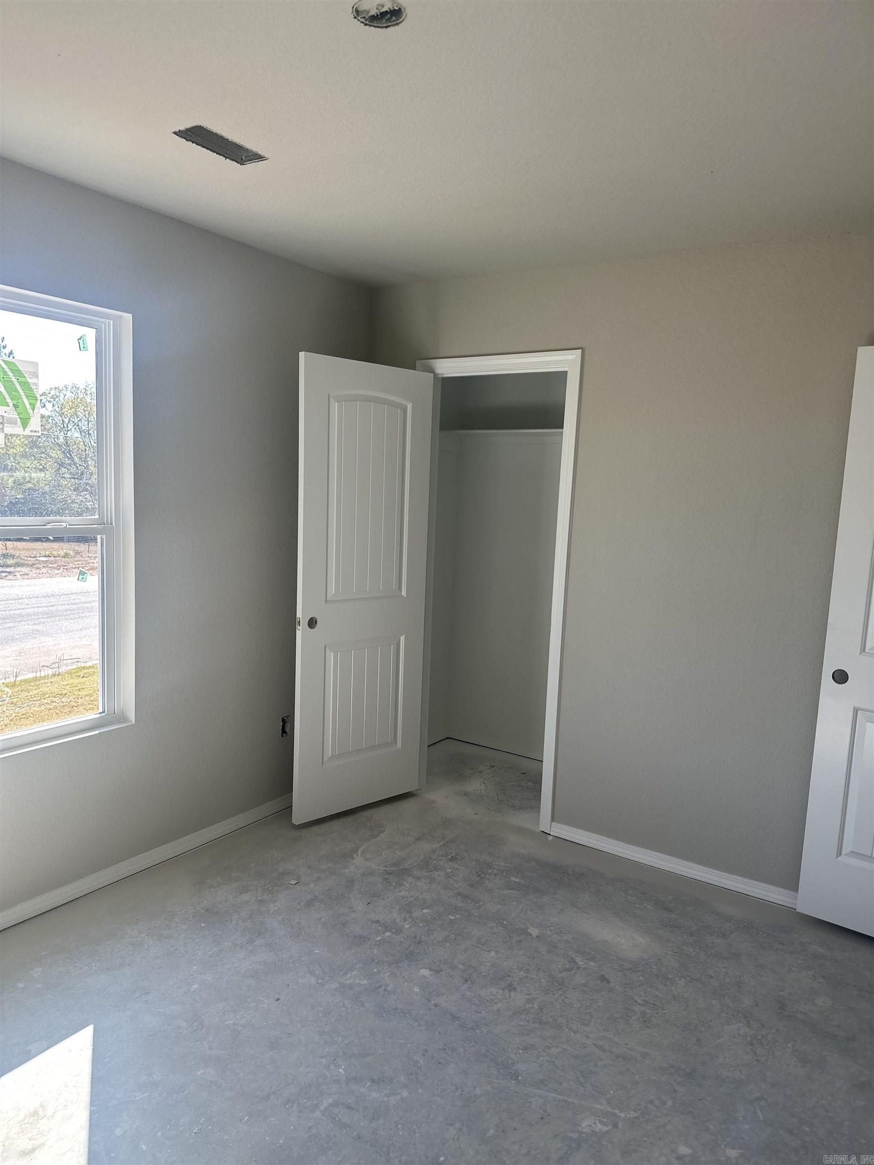 HILLDALE CROSSING - Residential