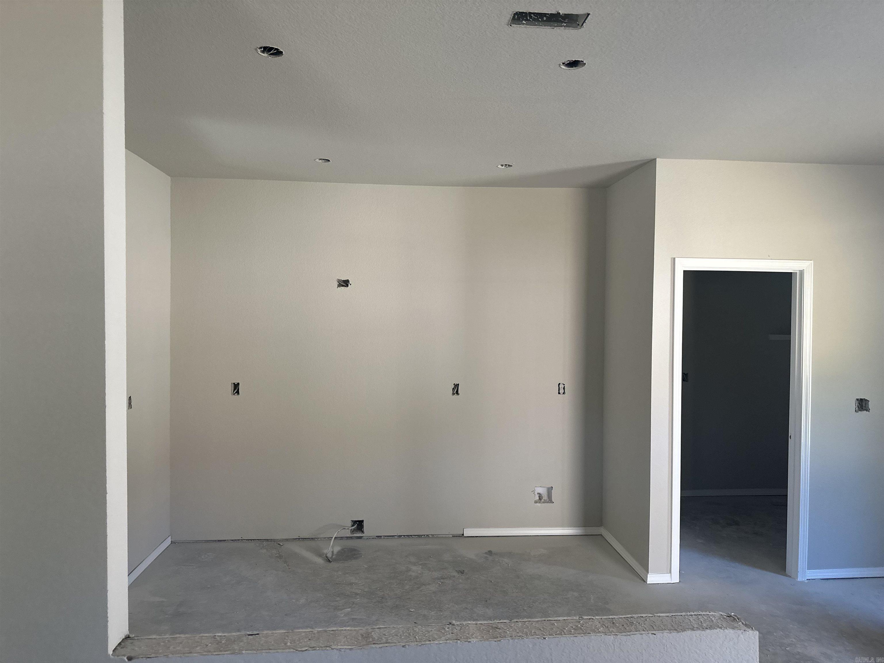 HILLDALE CROSSING - Residential