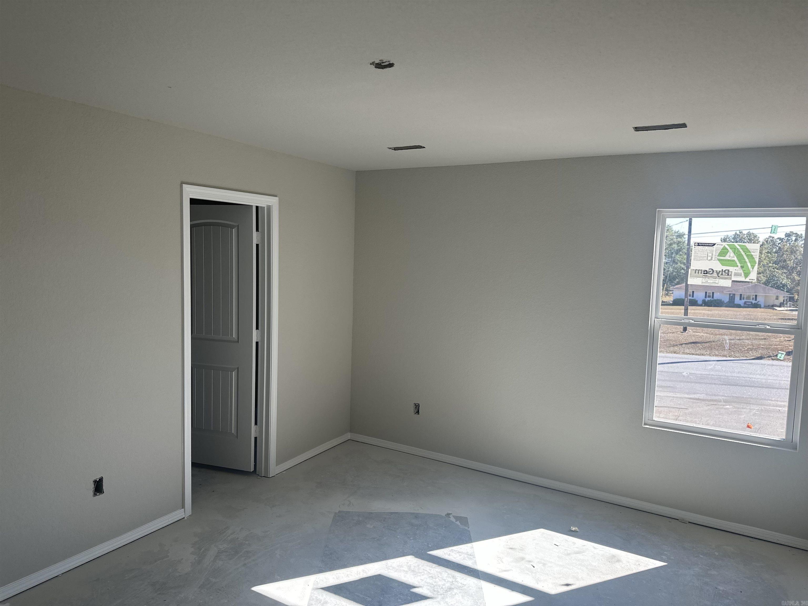 HILLDALE CROSSING - Residential