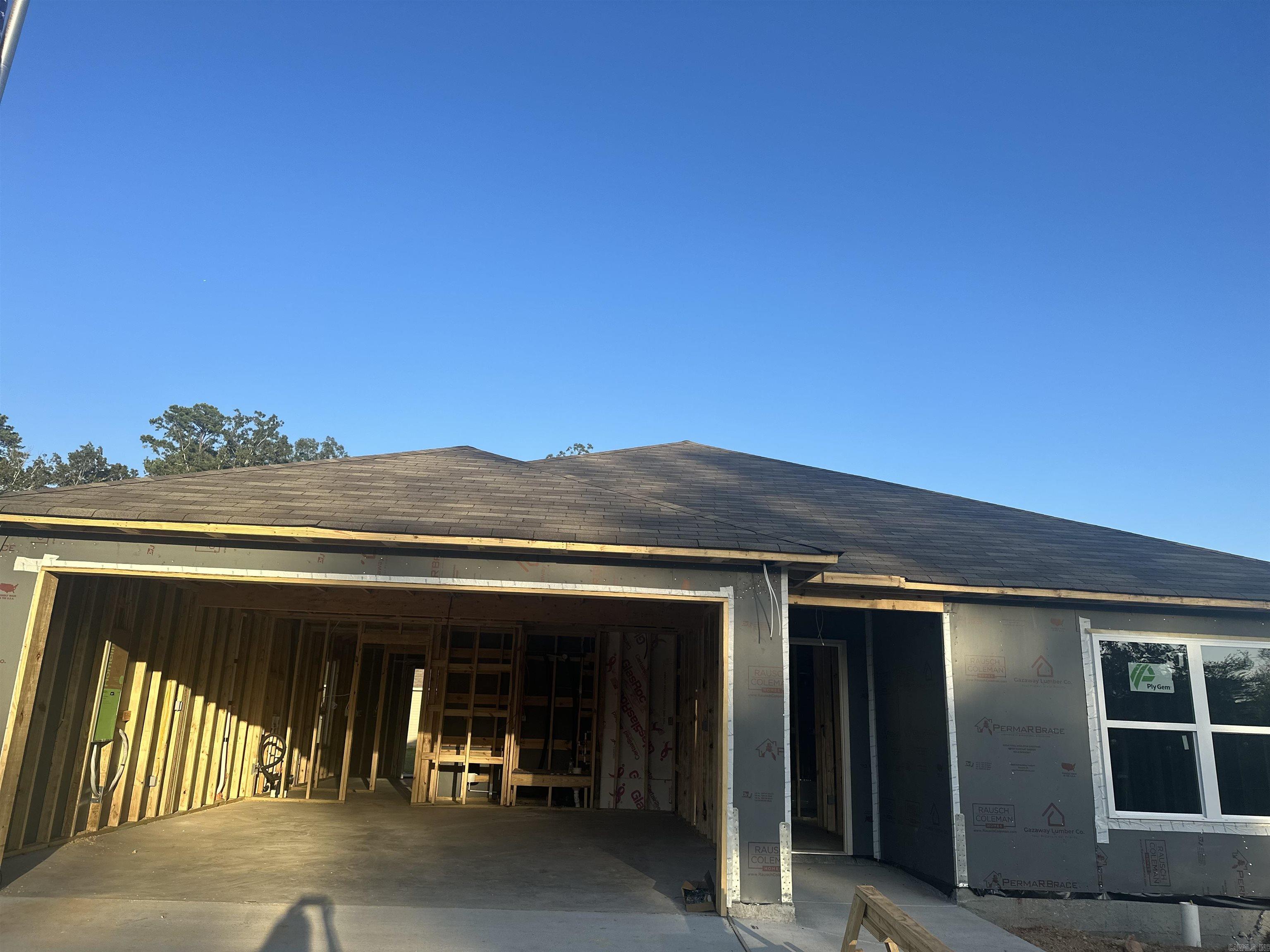 HILLDALE CROSSING - Residential