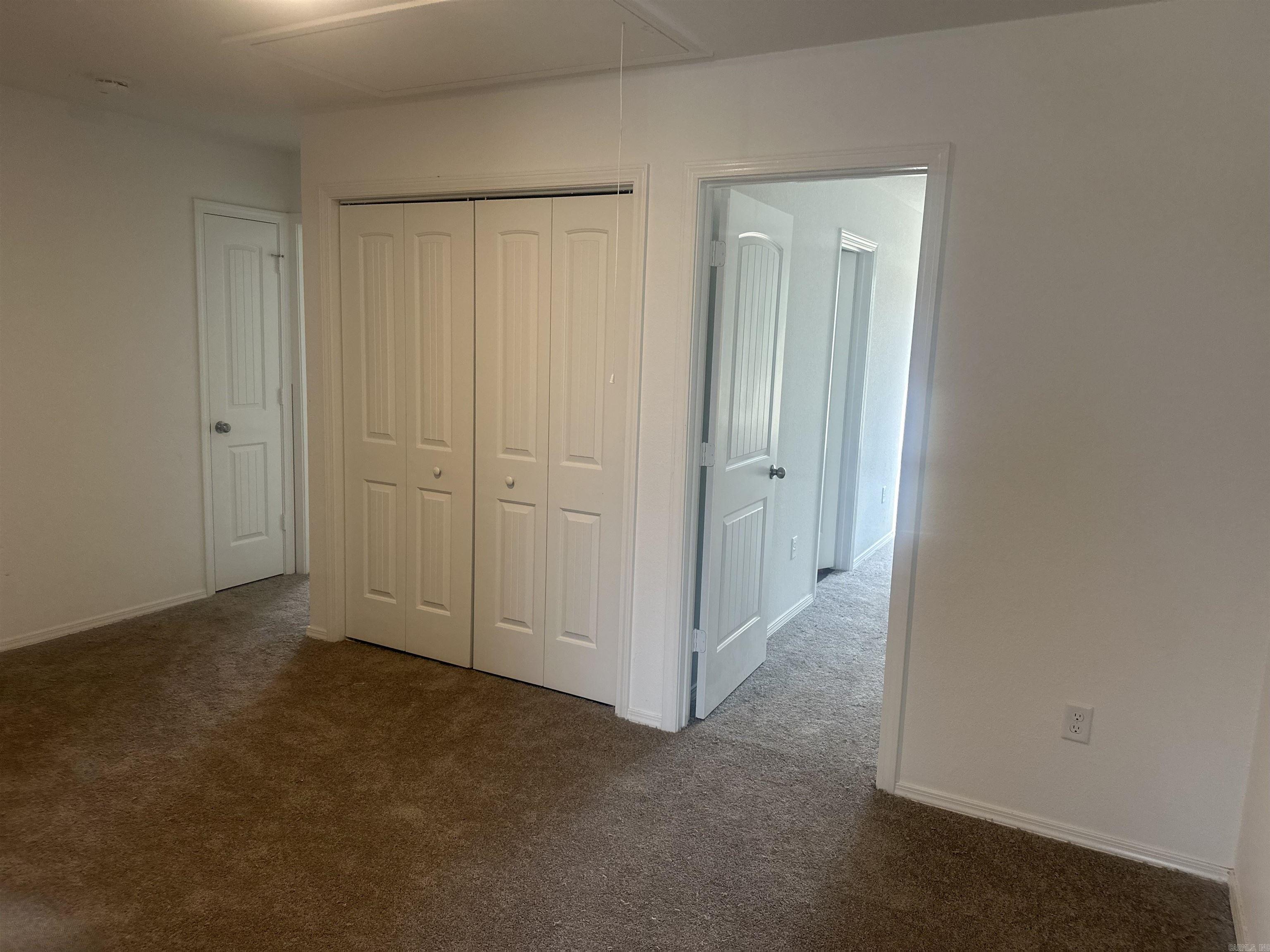 COUNTRY CLUB OF ARK THE - Residential