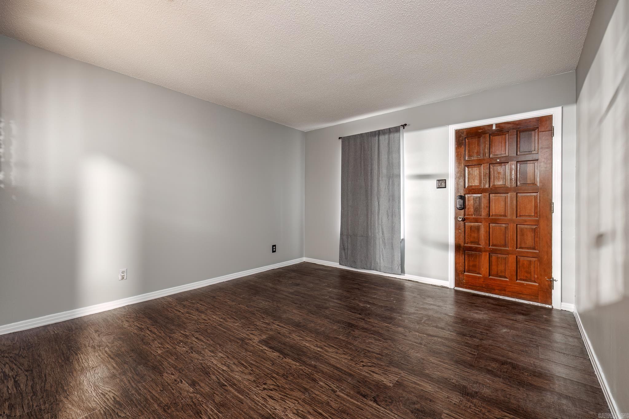 GREEN HILLS - Residential