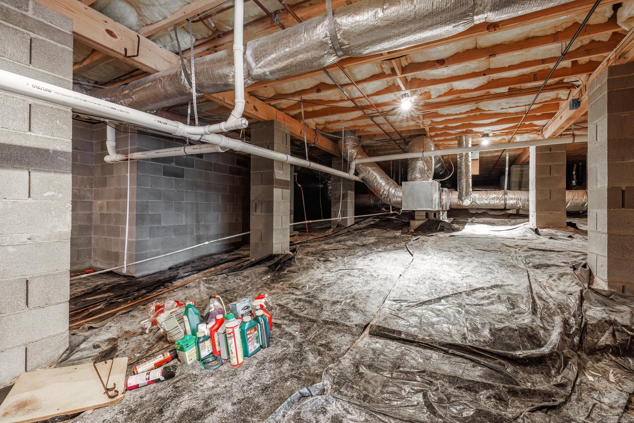 ISABELLA COURTS - Residential