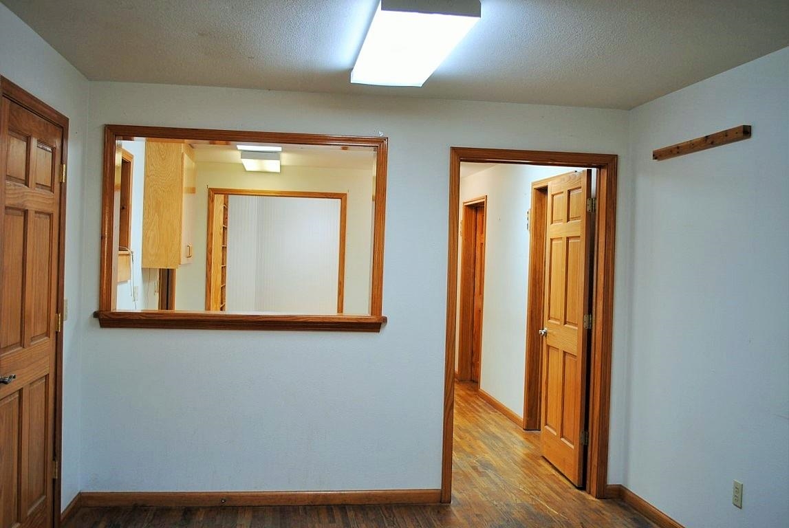 Metes & Bounds - Commercial Sale