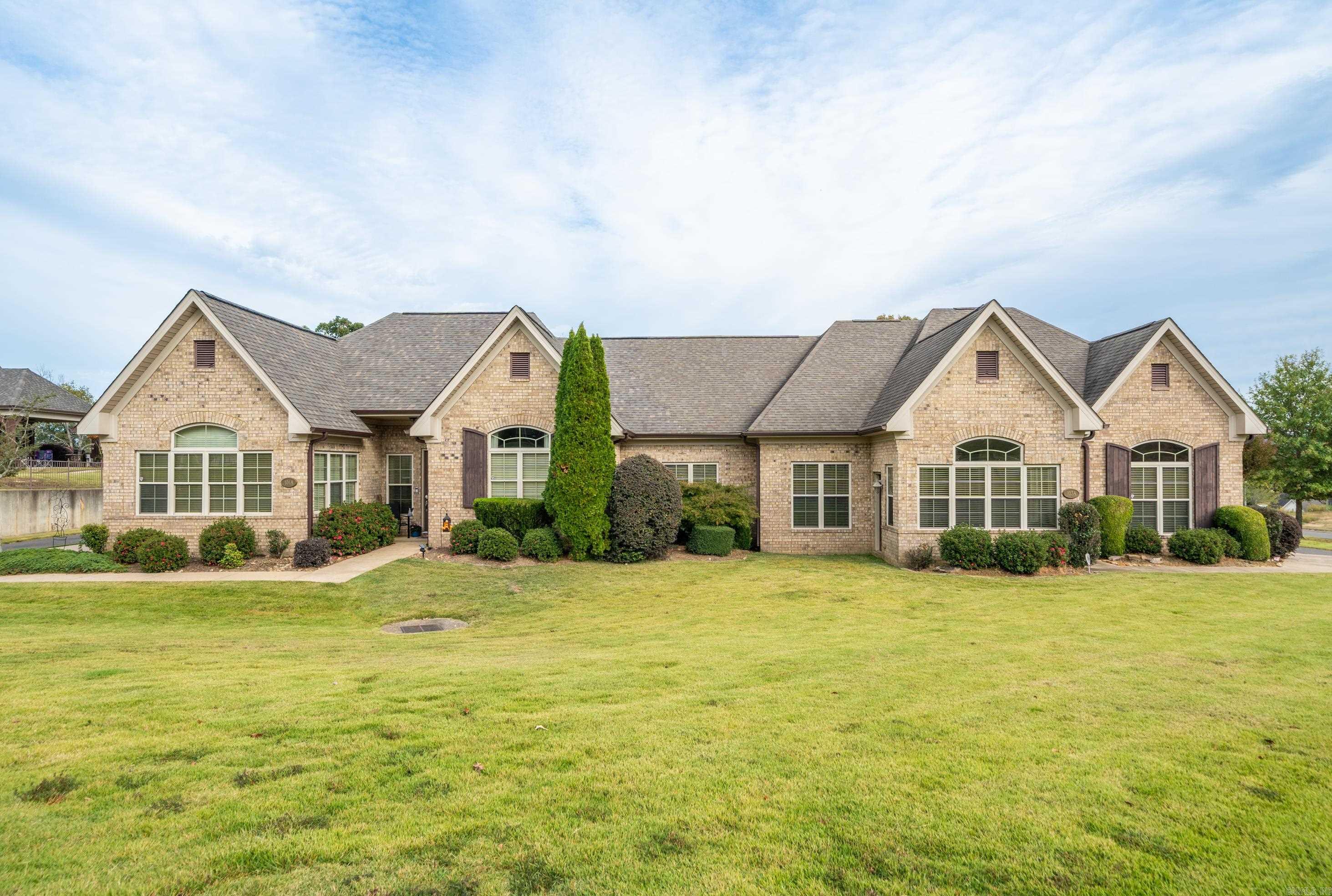 The Legends - Residential