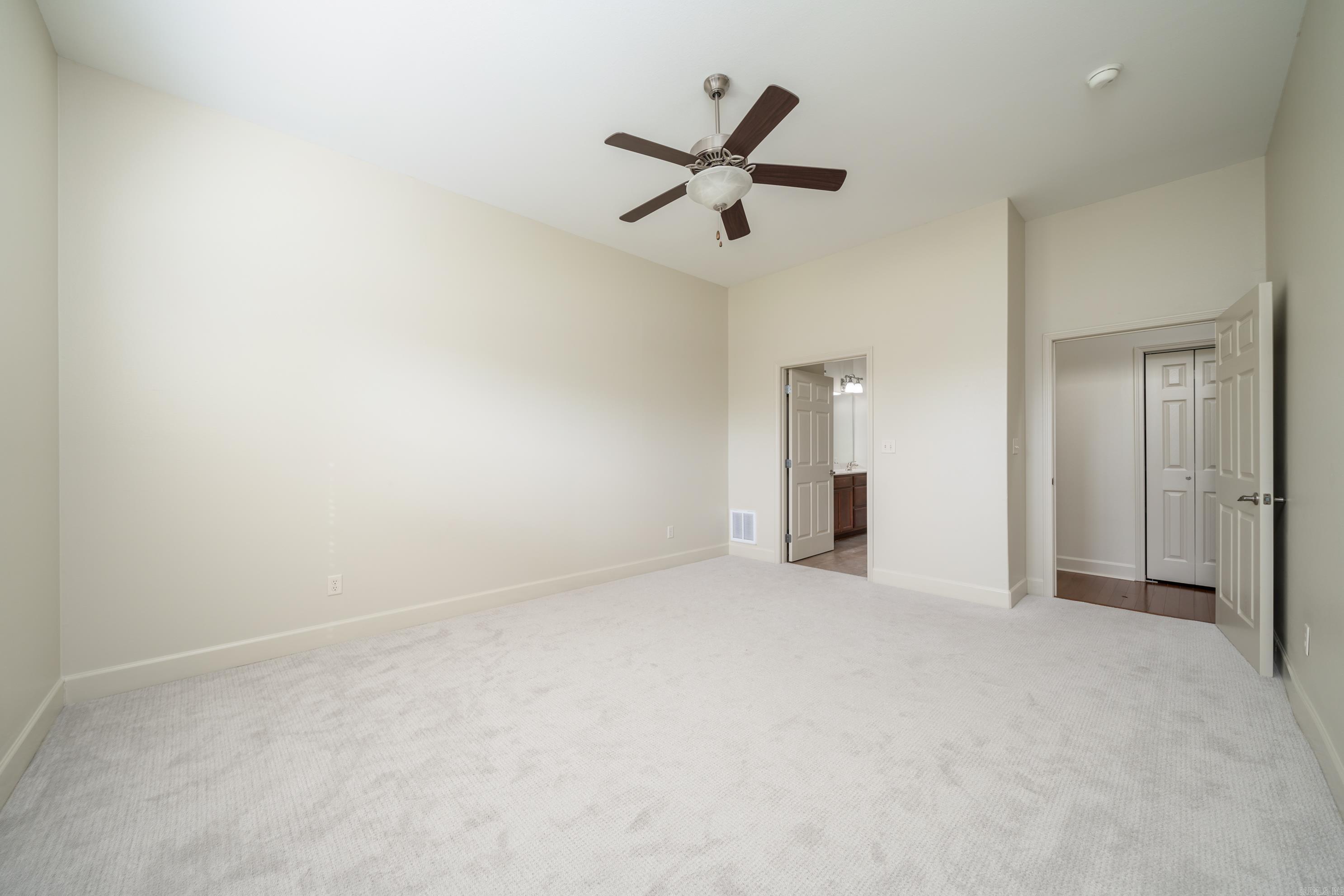 The Legends - Residential