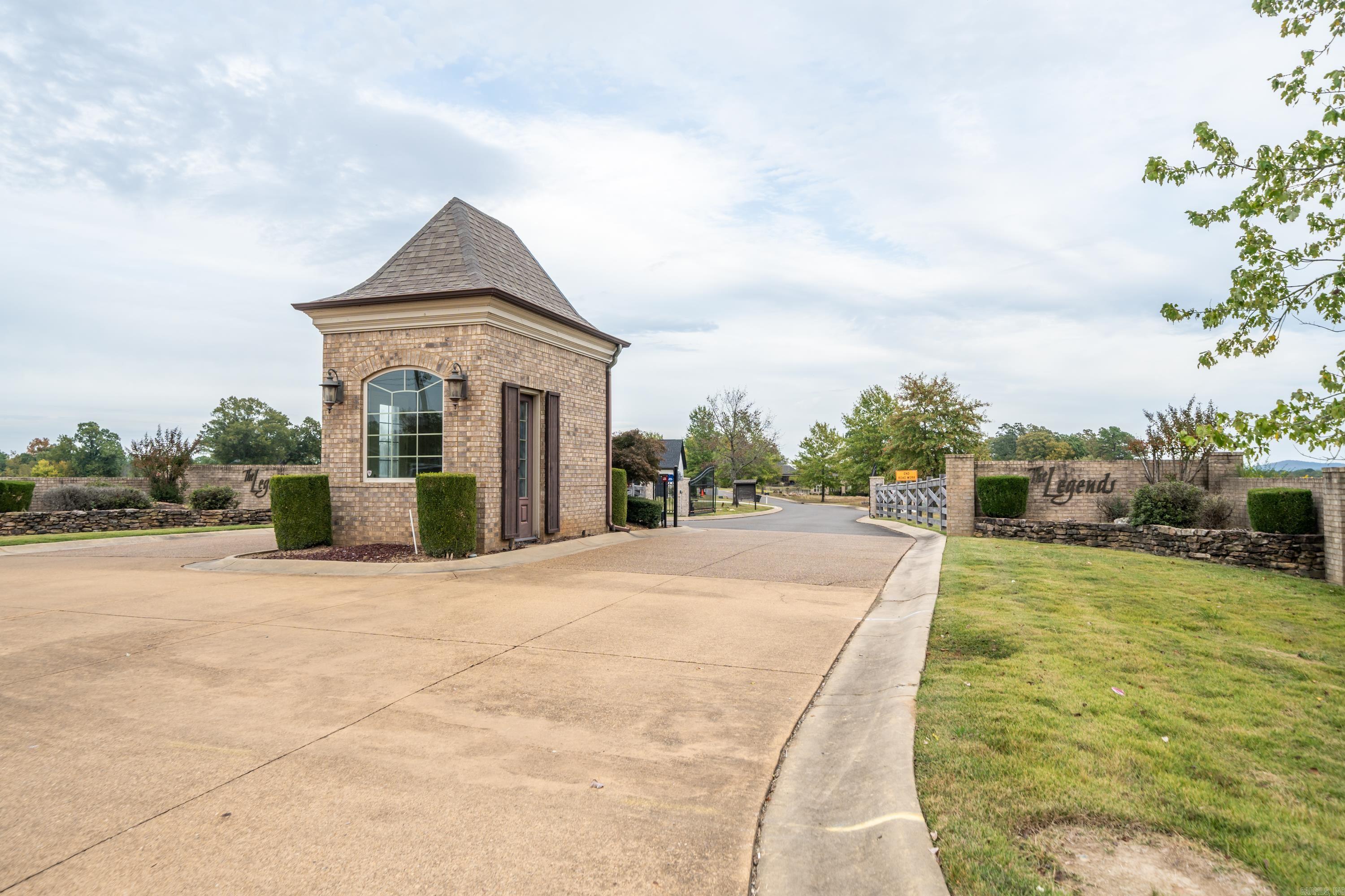 The Legends - Residential