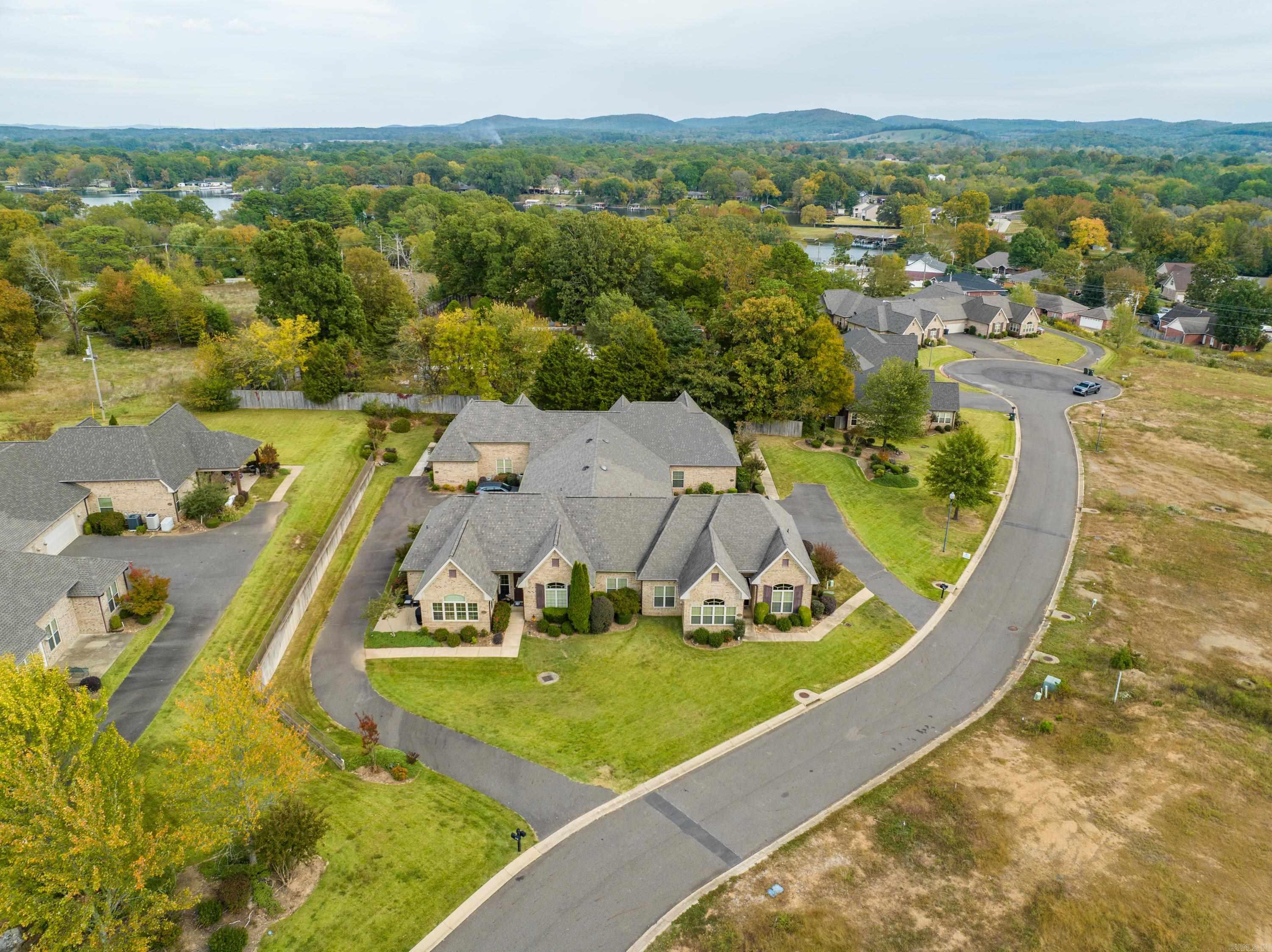 The Legends - Residential