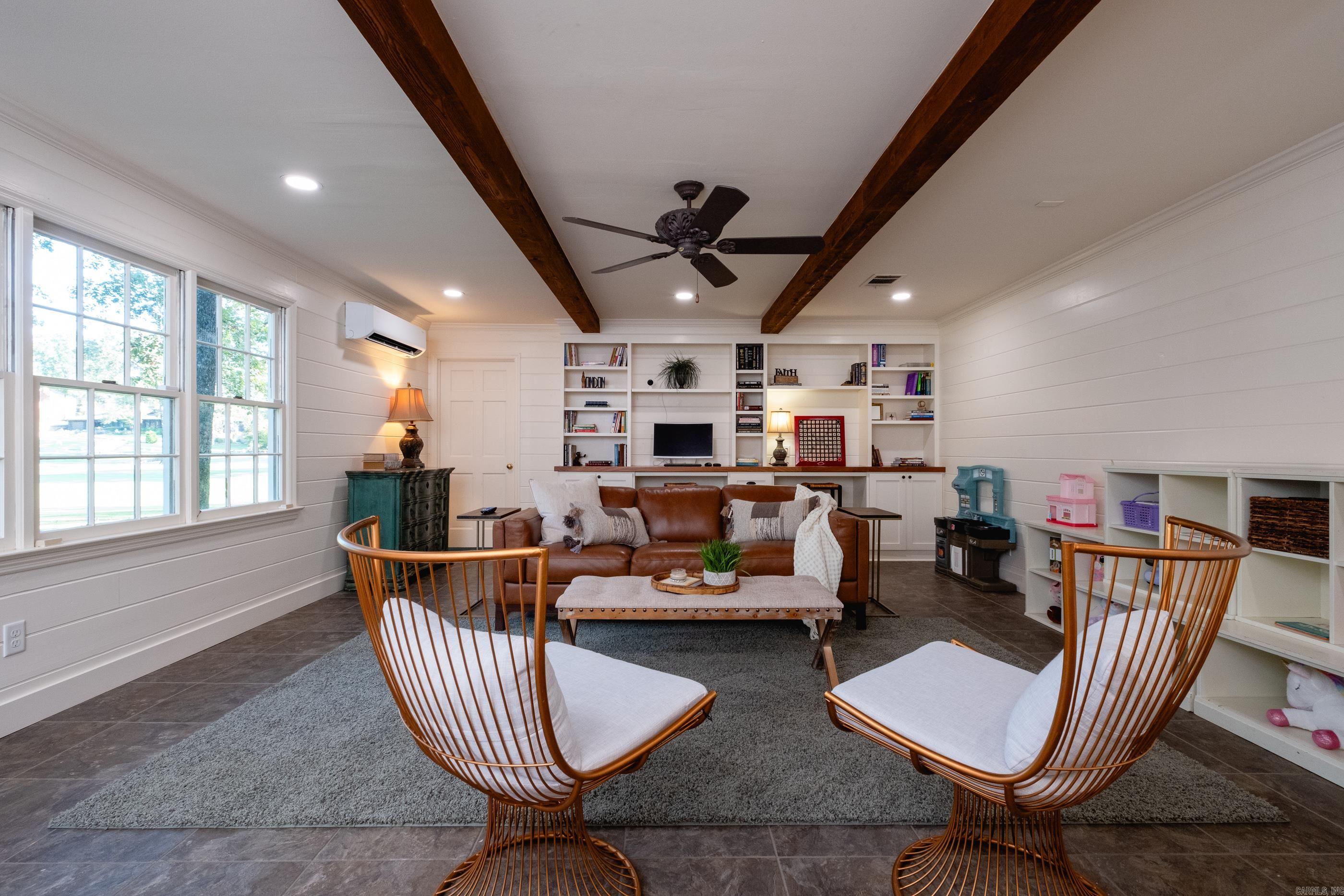 PLEASANT VALLEY - Residential