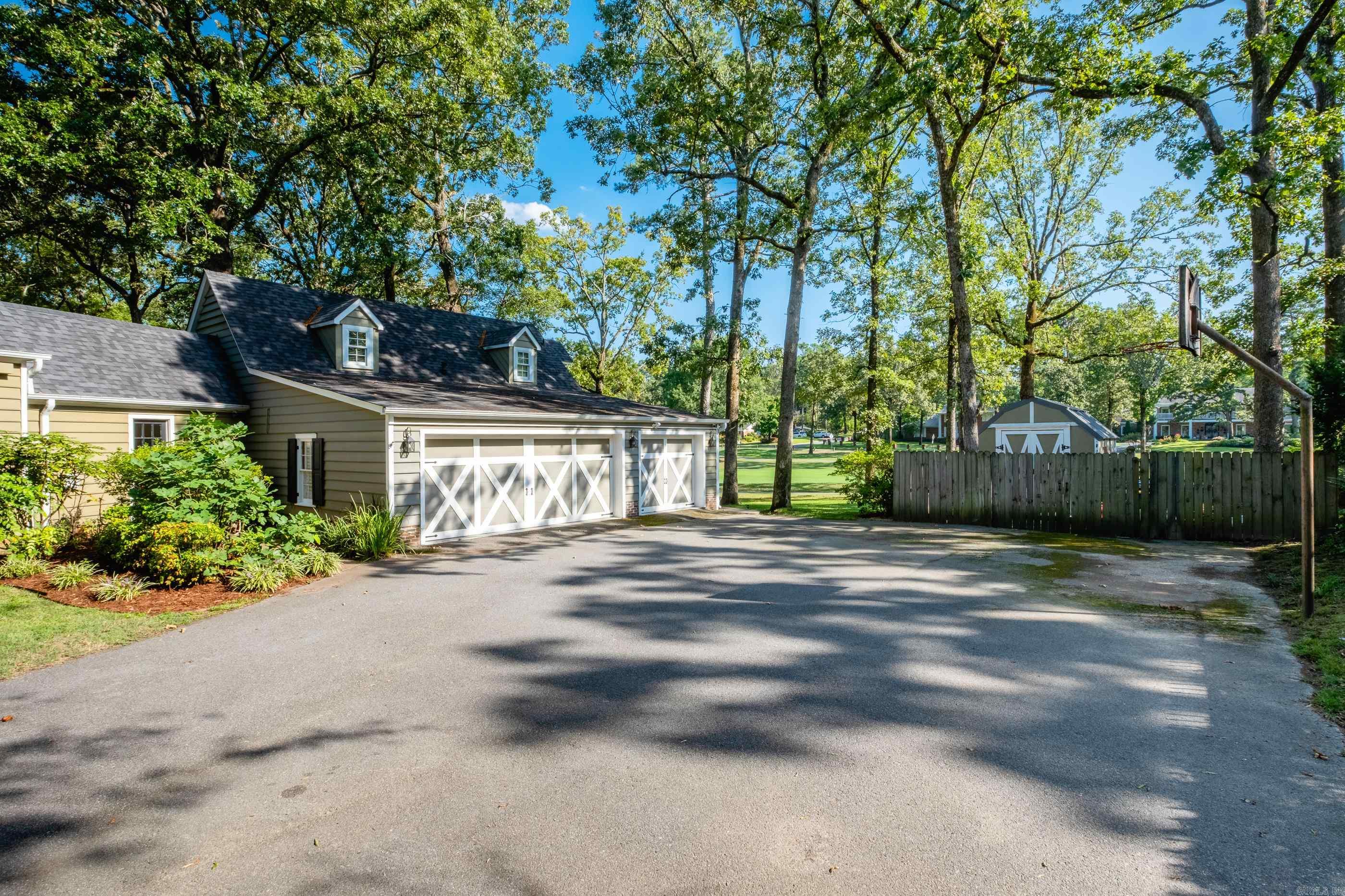 PLEASANT VALLEY - Residential