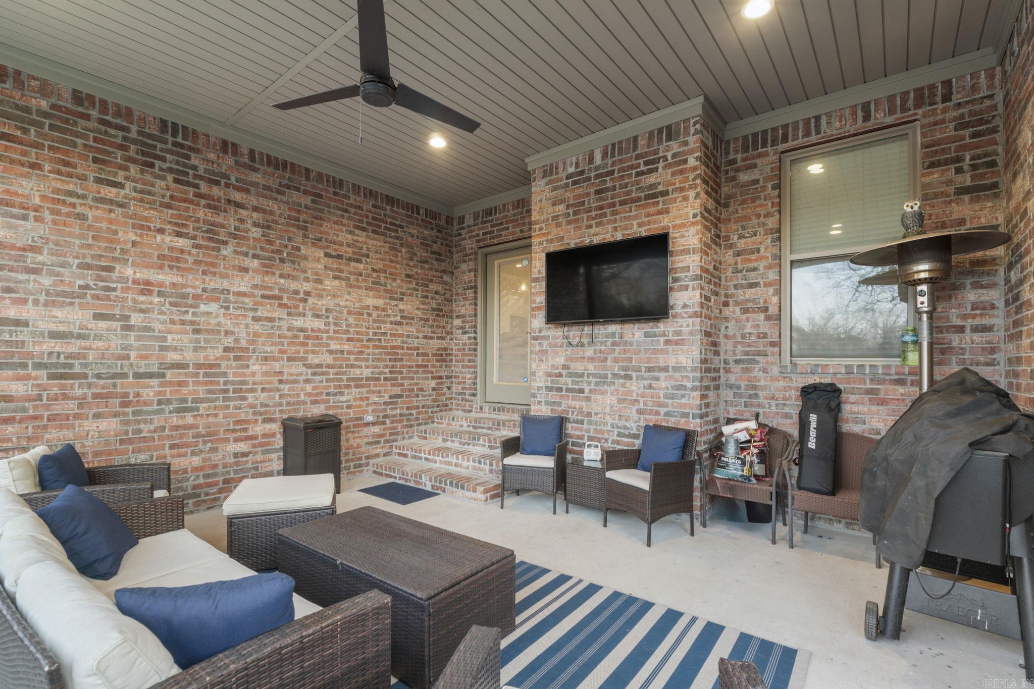 SPRINGDALE ESTATES - Residential