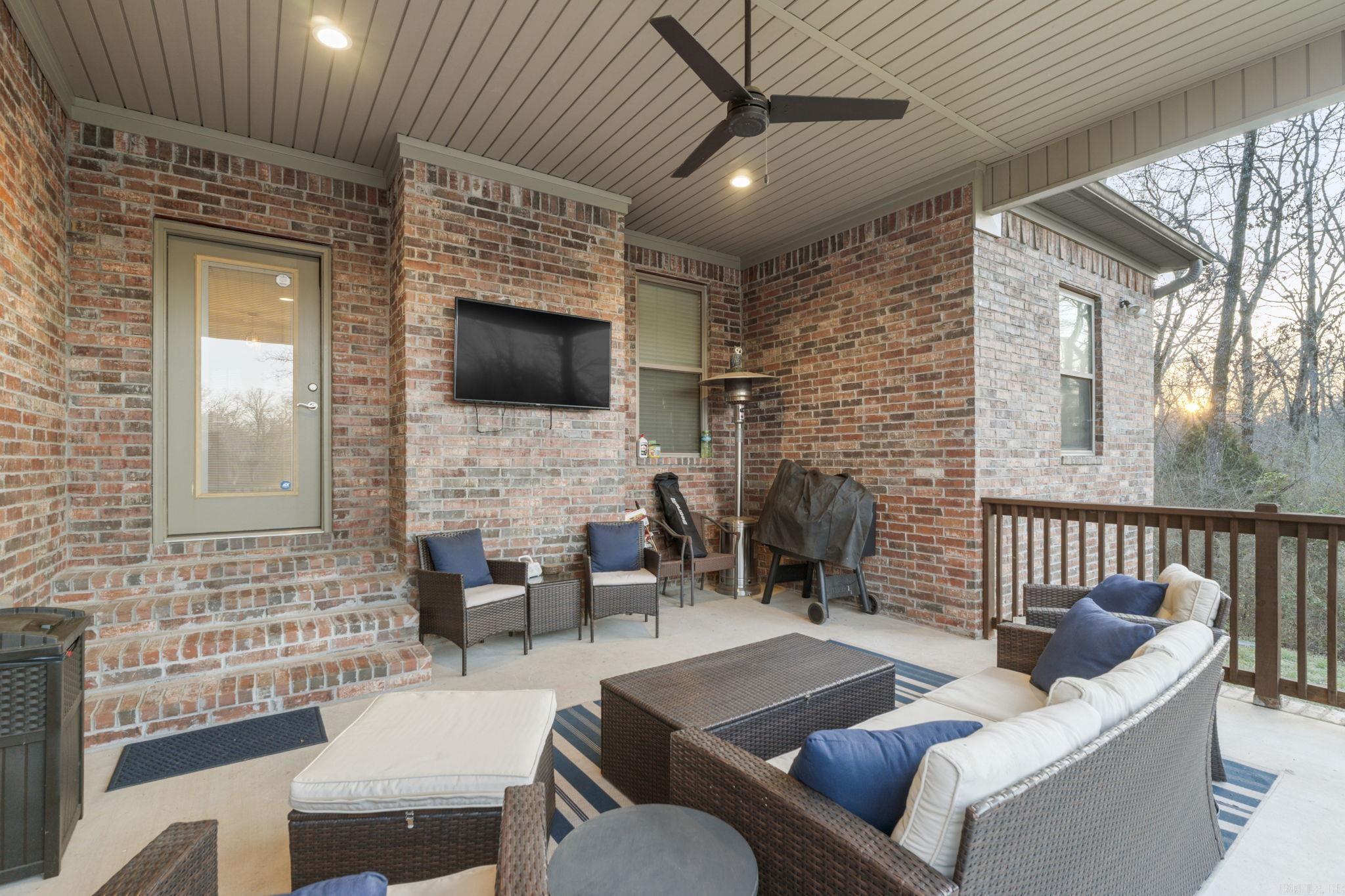 SPRINGDALE ESTATES - Residential