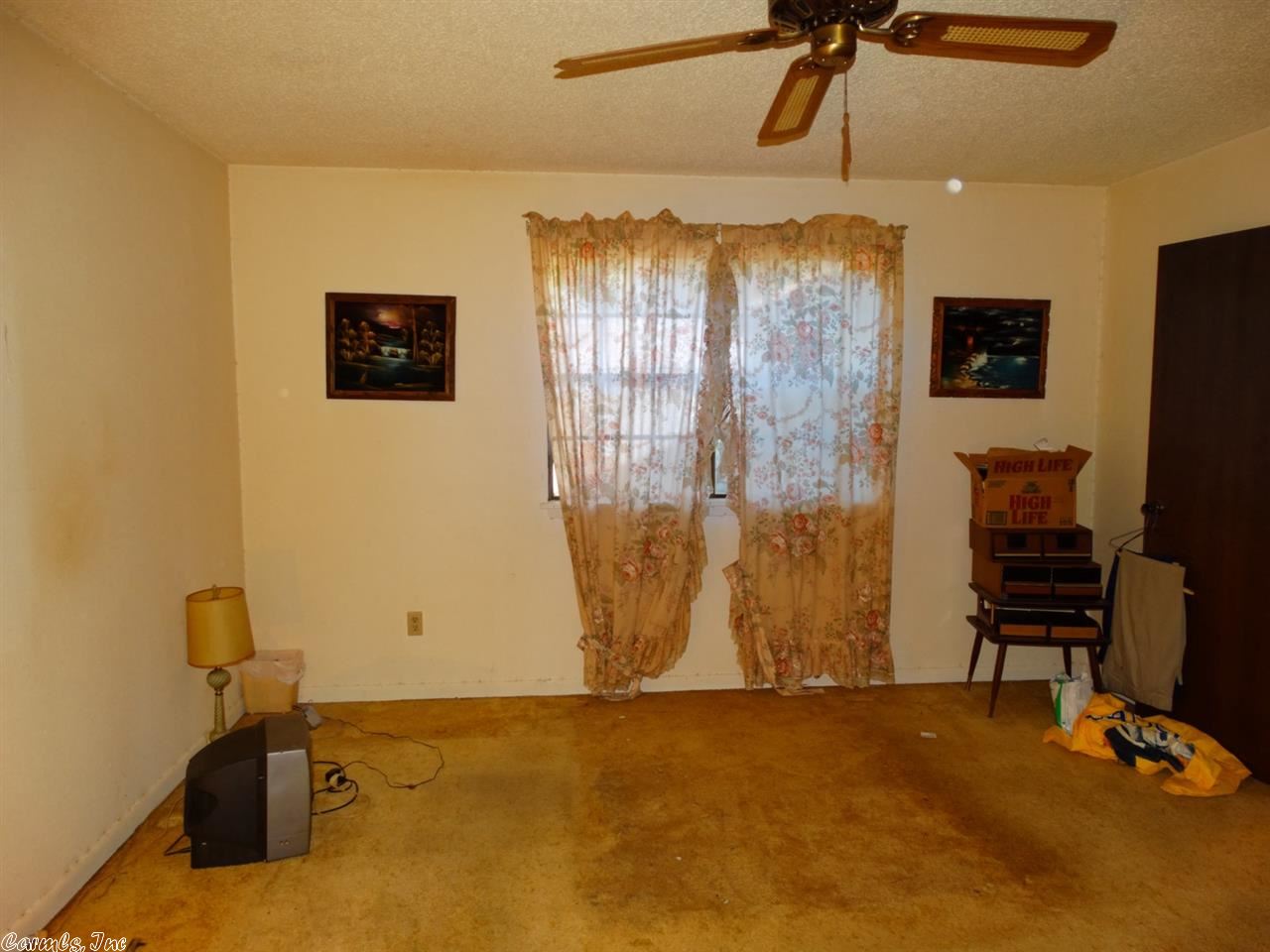 Kelli Manor - Residential