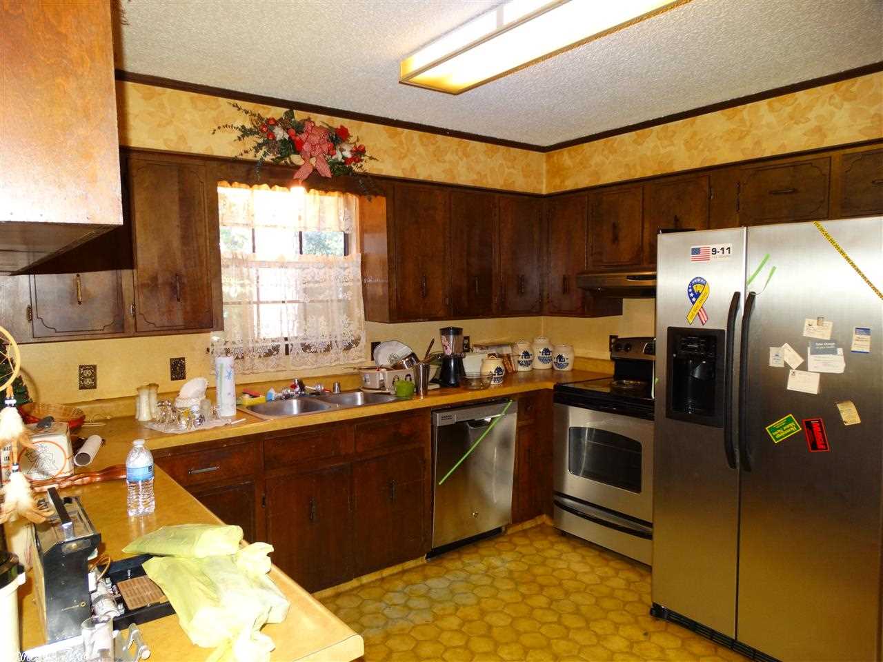 Kelli Manor - Residential