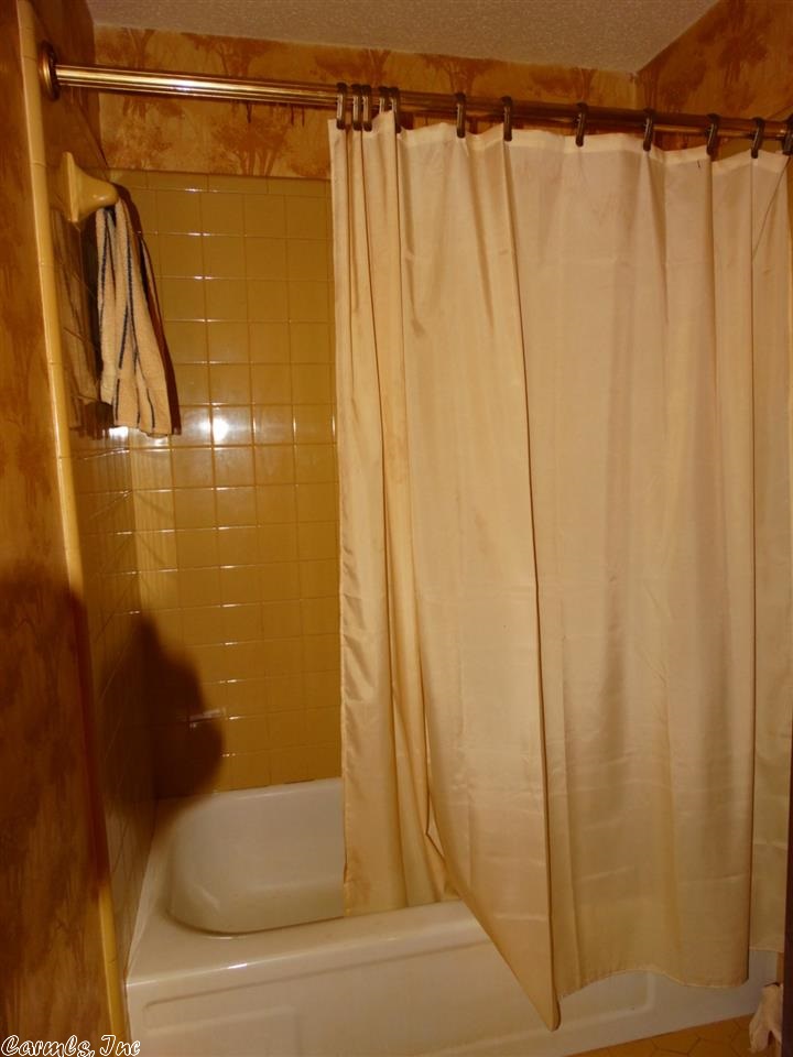 Kelli Manor - Residential