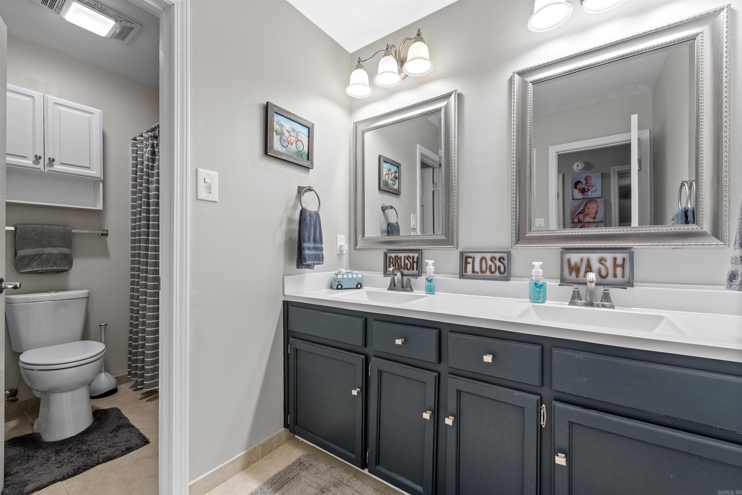 INDIAN HILLS - Residential