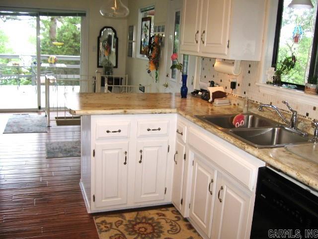 HAMILTON HILLS - Residential