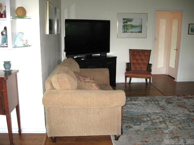 HAMILTON HILLS - Residential