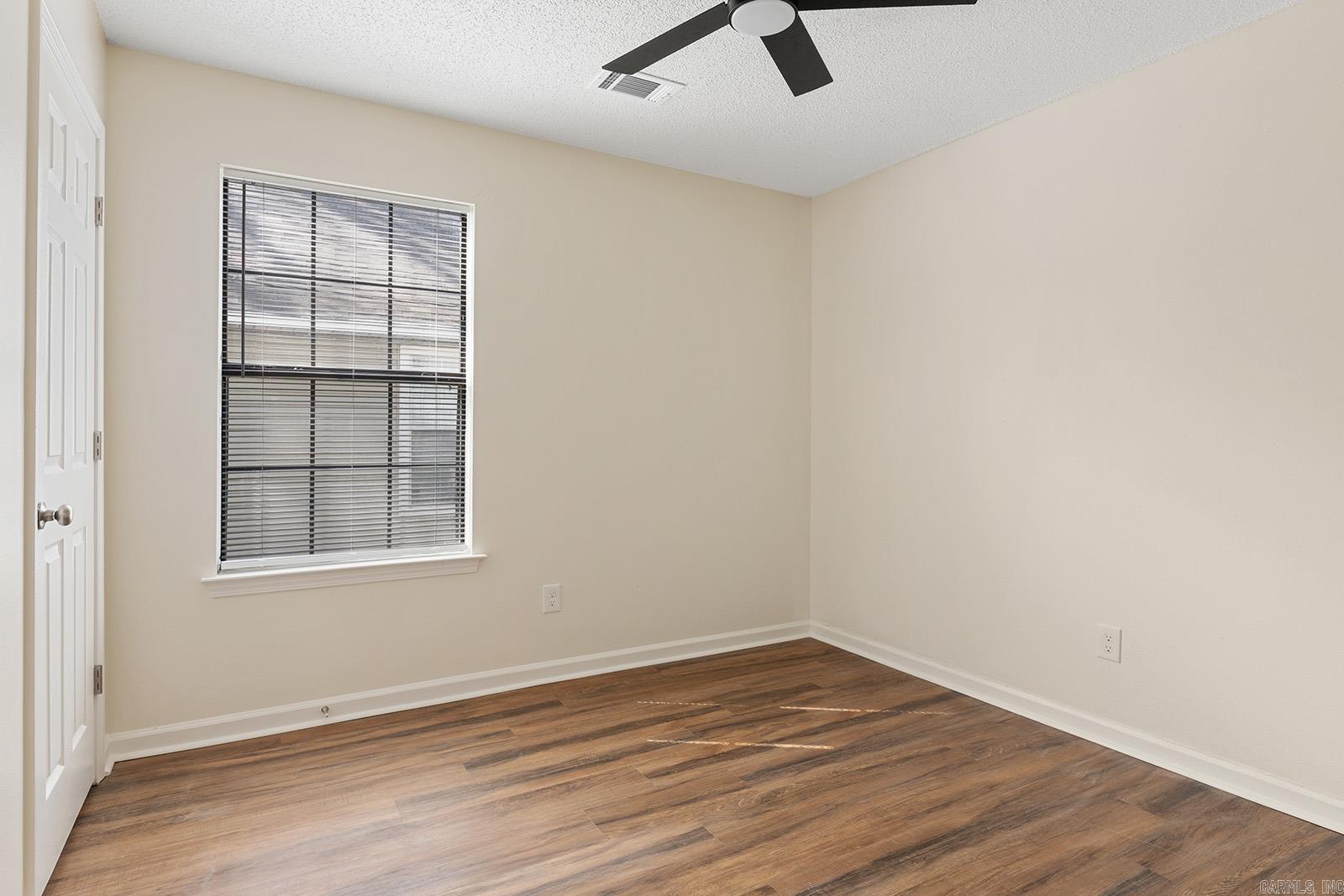 ORIGINAL TOWN-BRYANT - Residential