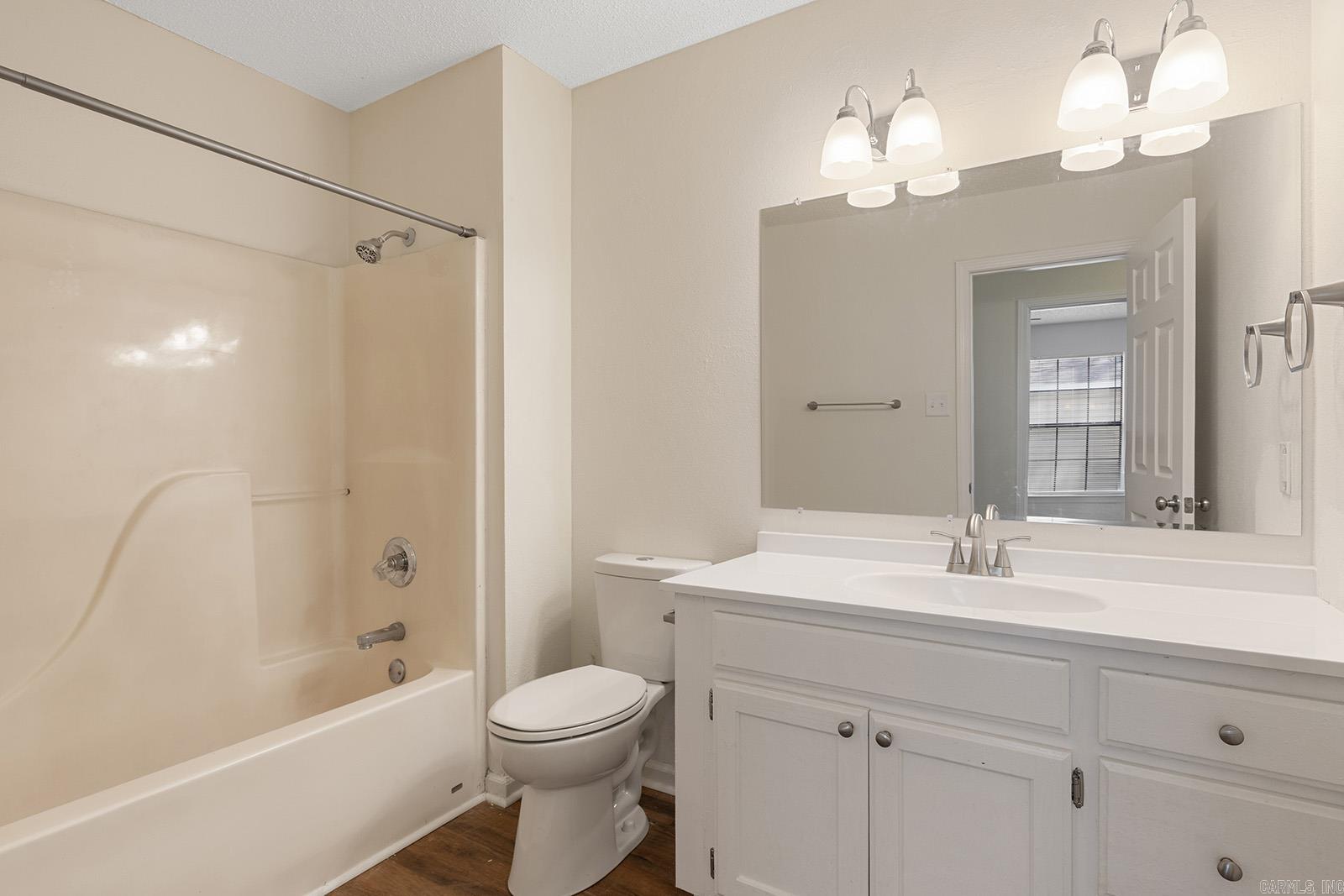 ORIGINAL TOWN-BRYANT - Residential