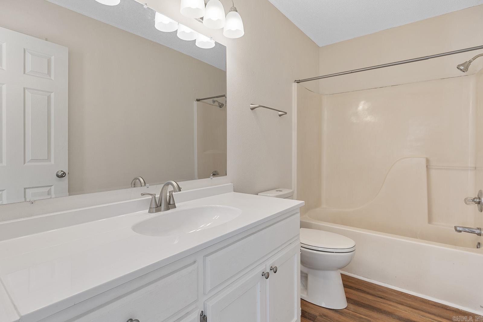 ORIGINAL TOWN-BRYANT - Residential